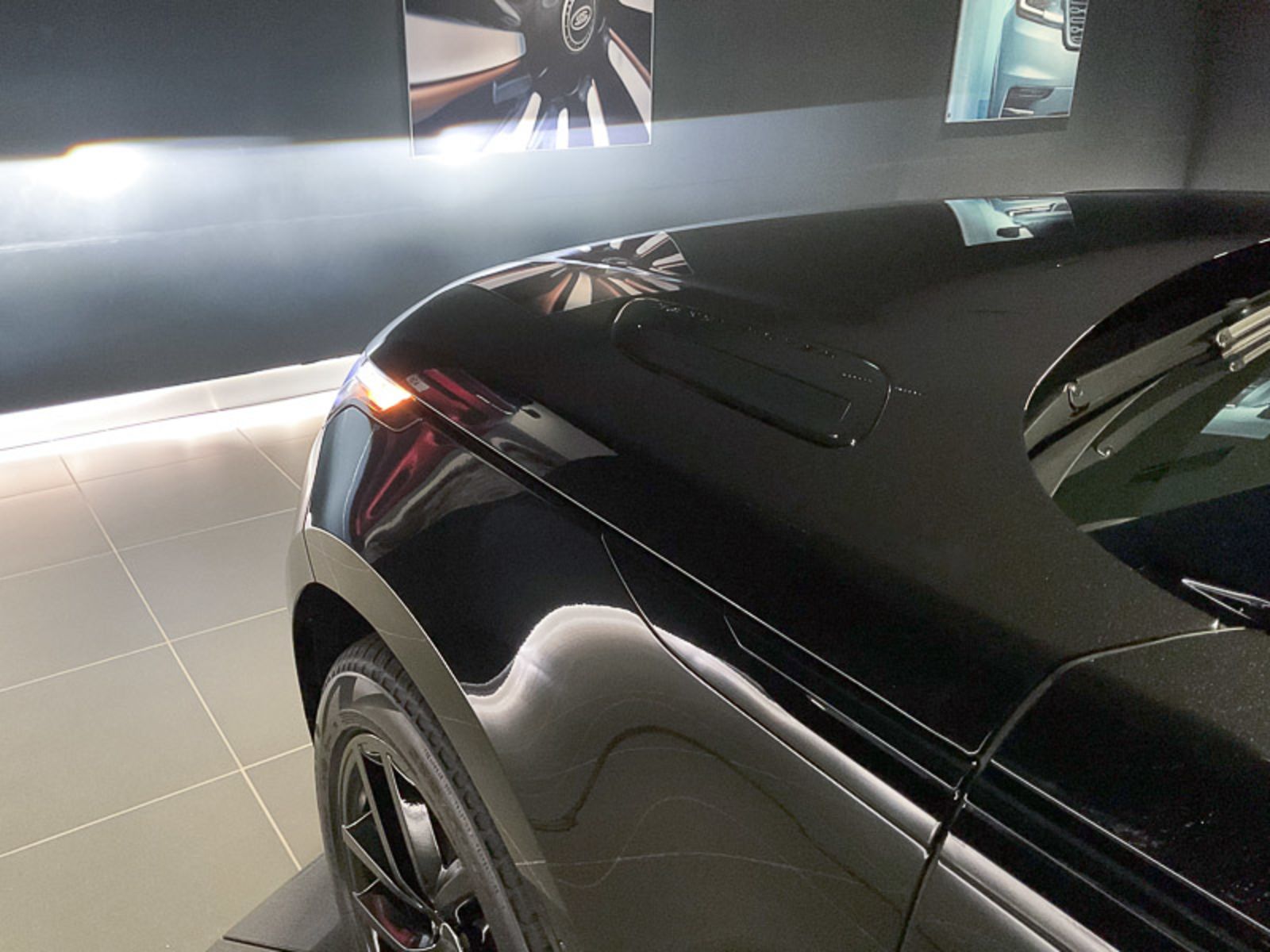 2025 Land Rover Range Rover Velar Dynamic SE, Vancouver, Cash