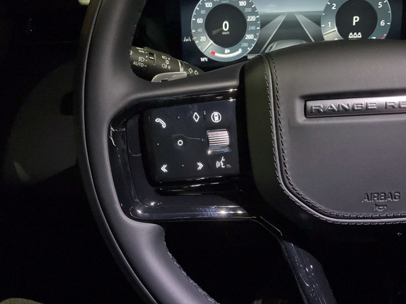 2025 Land Rover Range Rover Velar Dynamic SE, Vancouver, Cash