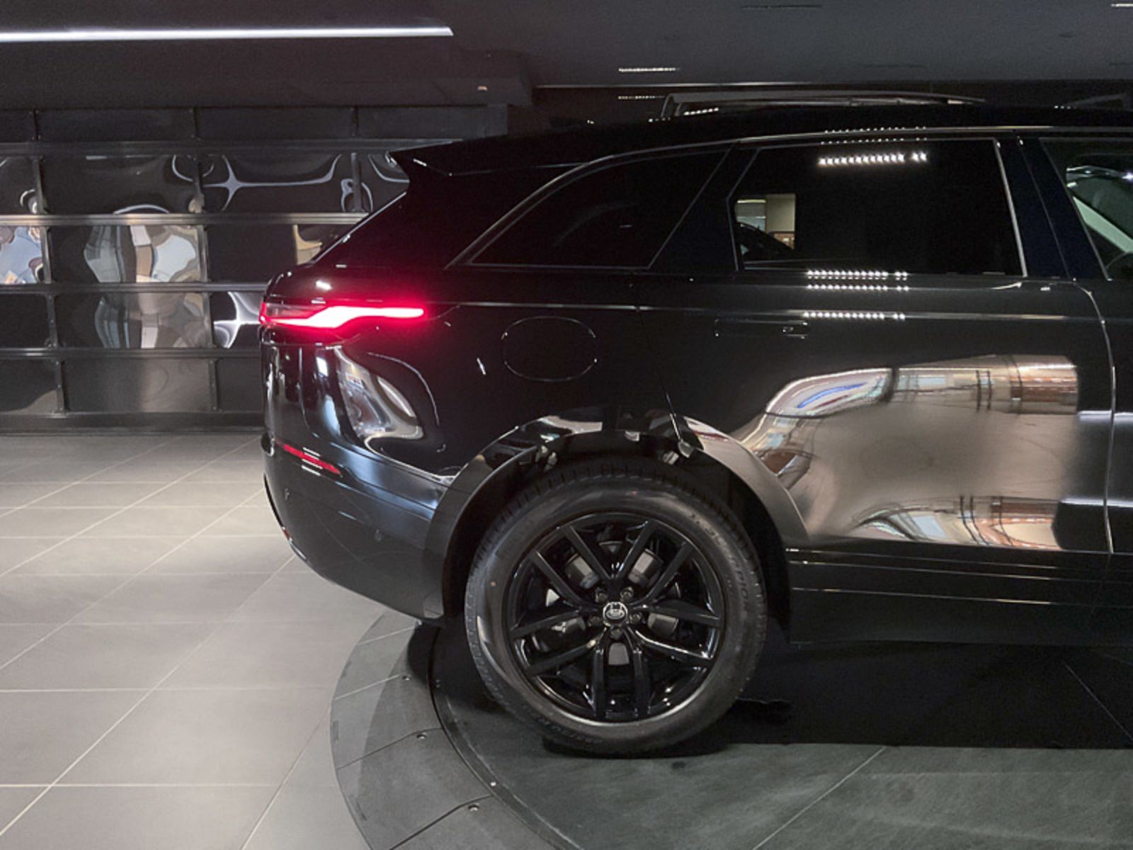 2025 Land Rover Range Rover Velar Dynamic SE, Vancouver, Cash