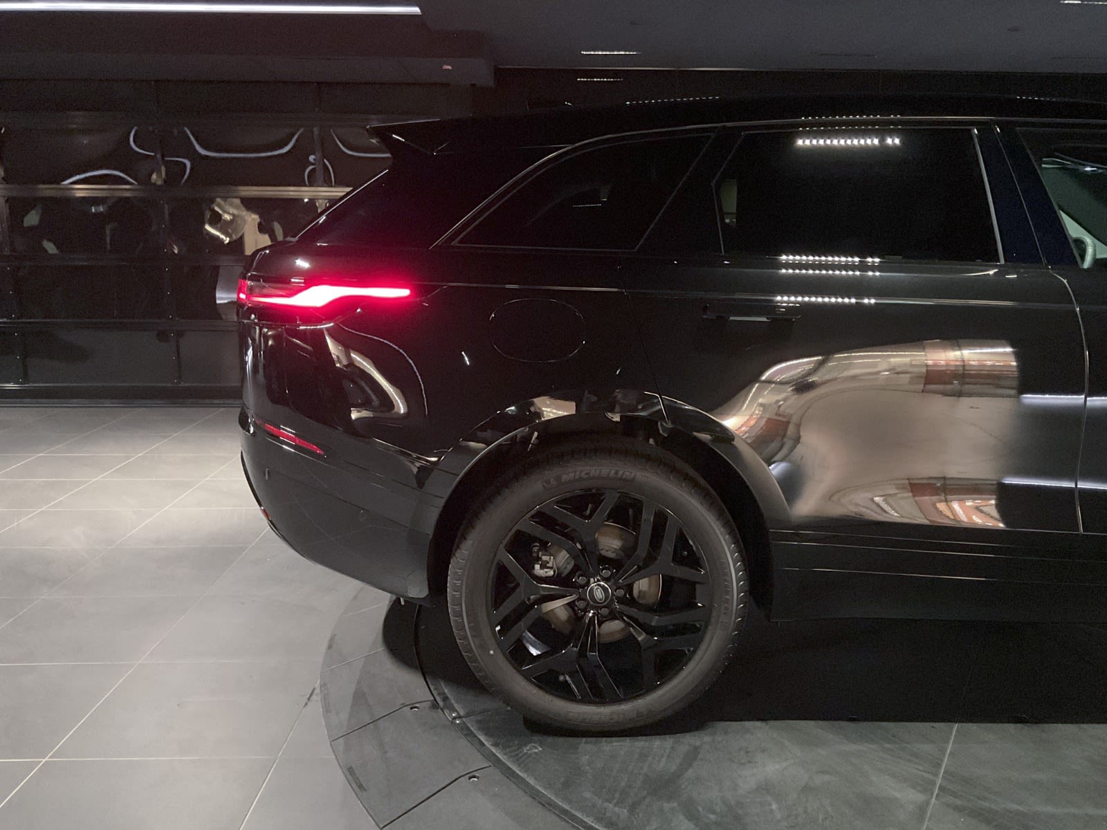 2025 Land Rover Range Rover Velar Dynamic SE, Vancouver, Cash