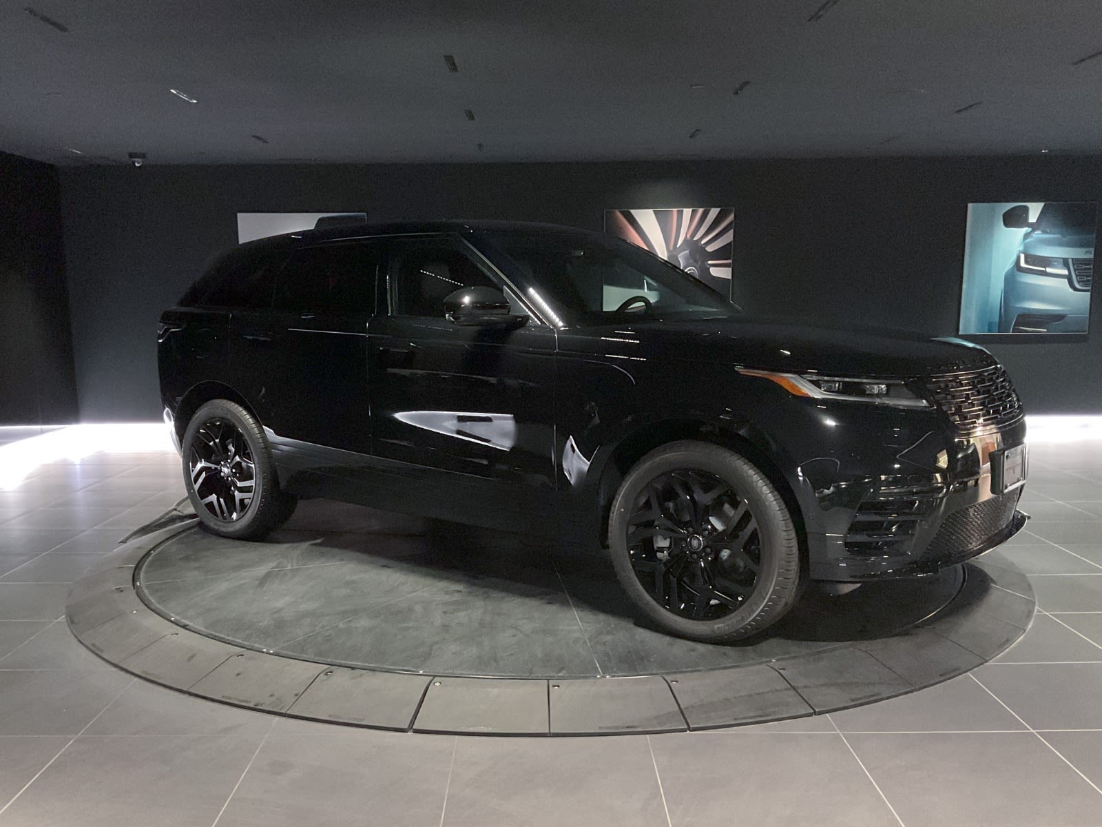 2025 Land Rover Range Rover Velar Dynamic SE, Vancouver, Cash