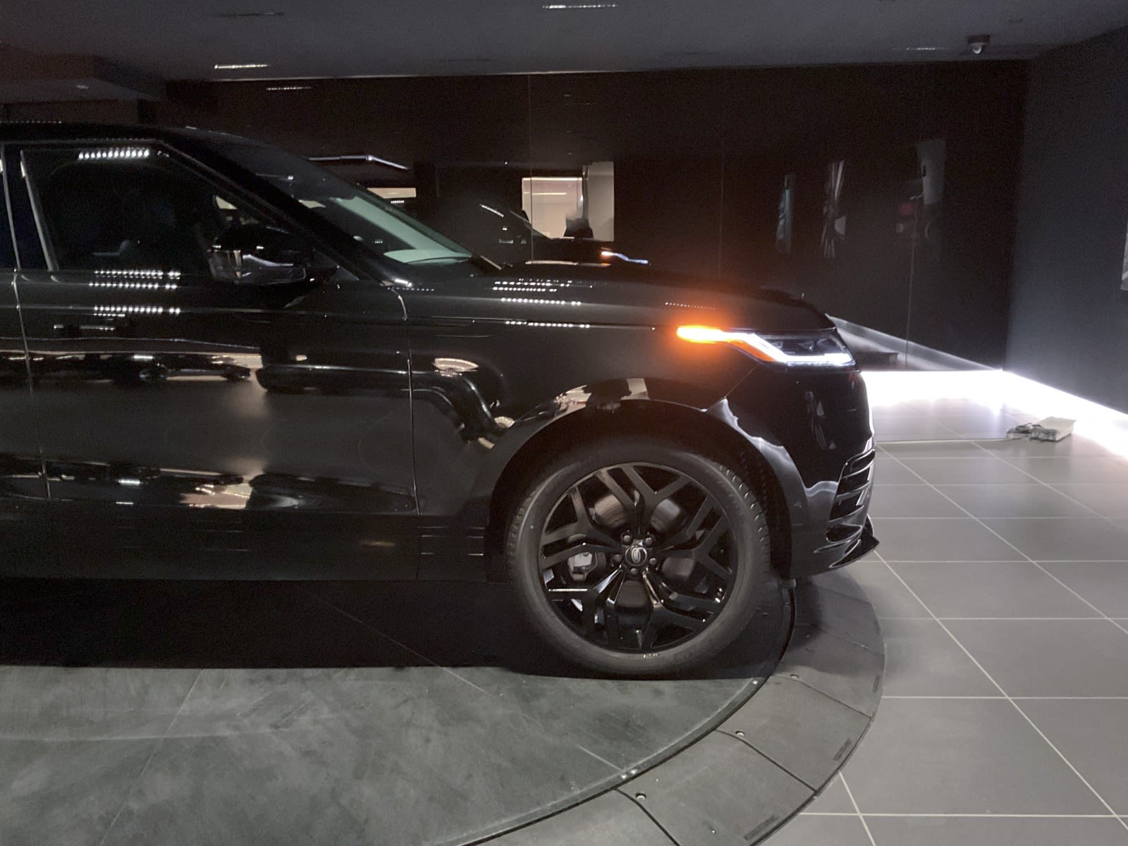 2025 Land Rover Range Rover Velar Dynamic SE, Vancouver, Cash