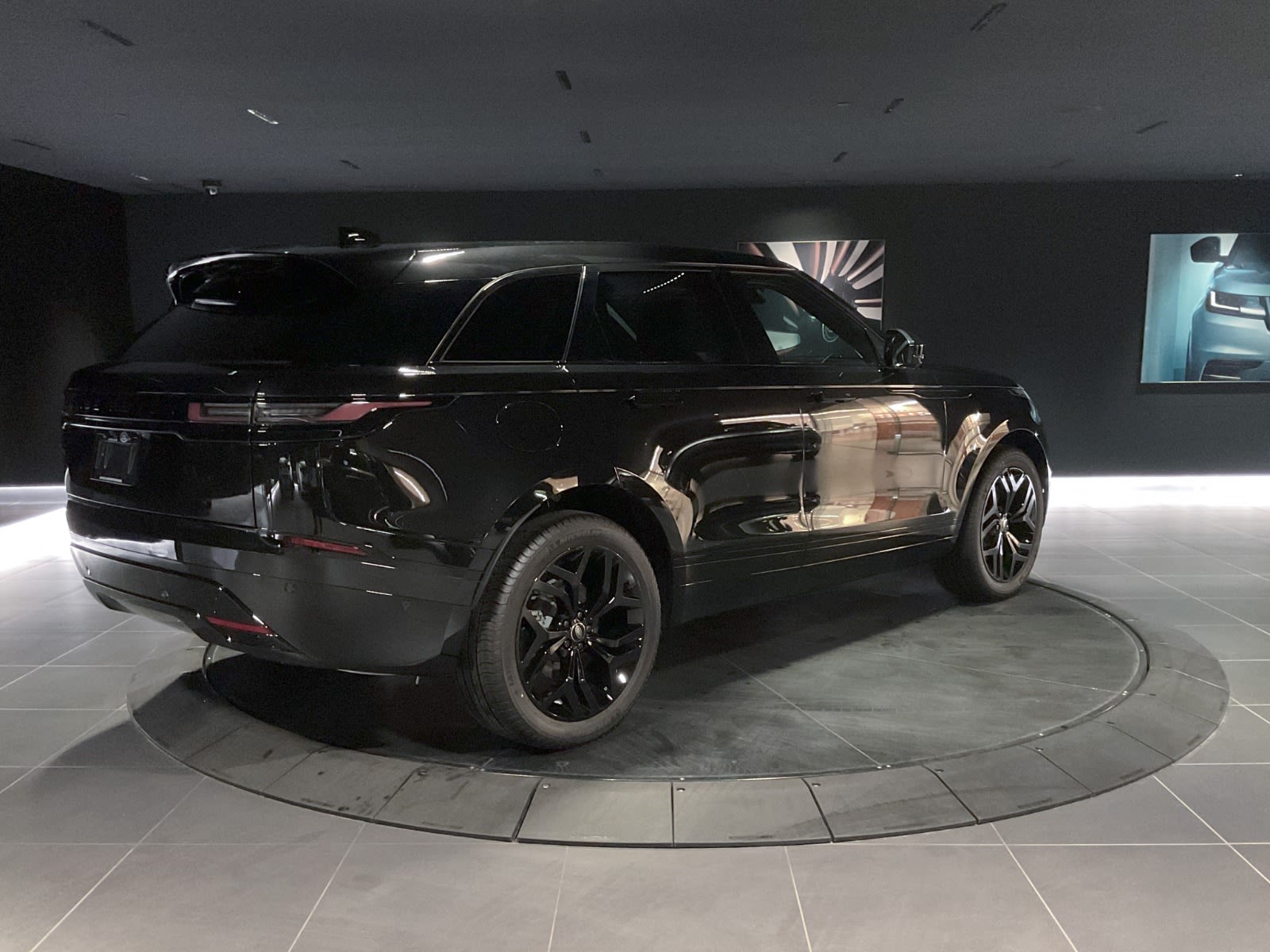 2025 Land Rover Range Rover Velar Dynamic SE, Vancouver, Cash