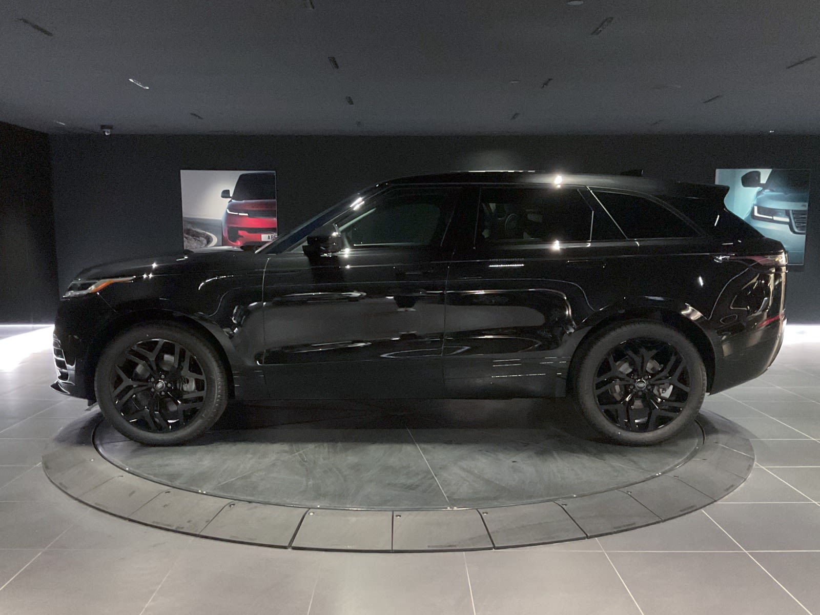 2025 Land Rover Range Rover Velar Dynamic SE, Vancouver, Cash