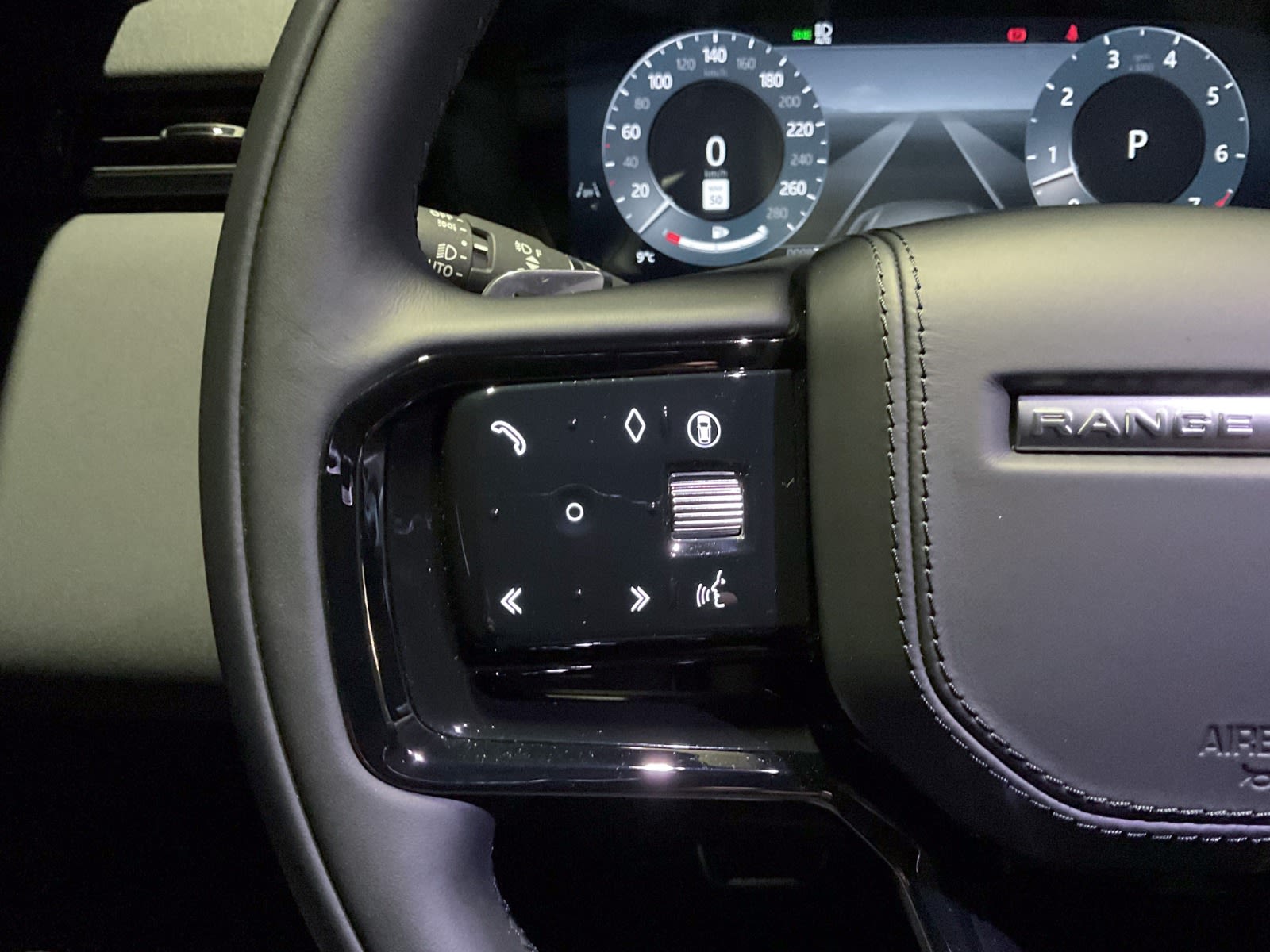 2025 Land Rover Range Rover Velar Dynamic SE, Vancouver, Cash