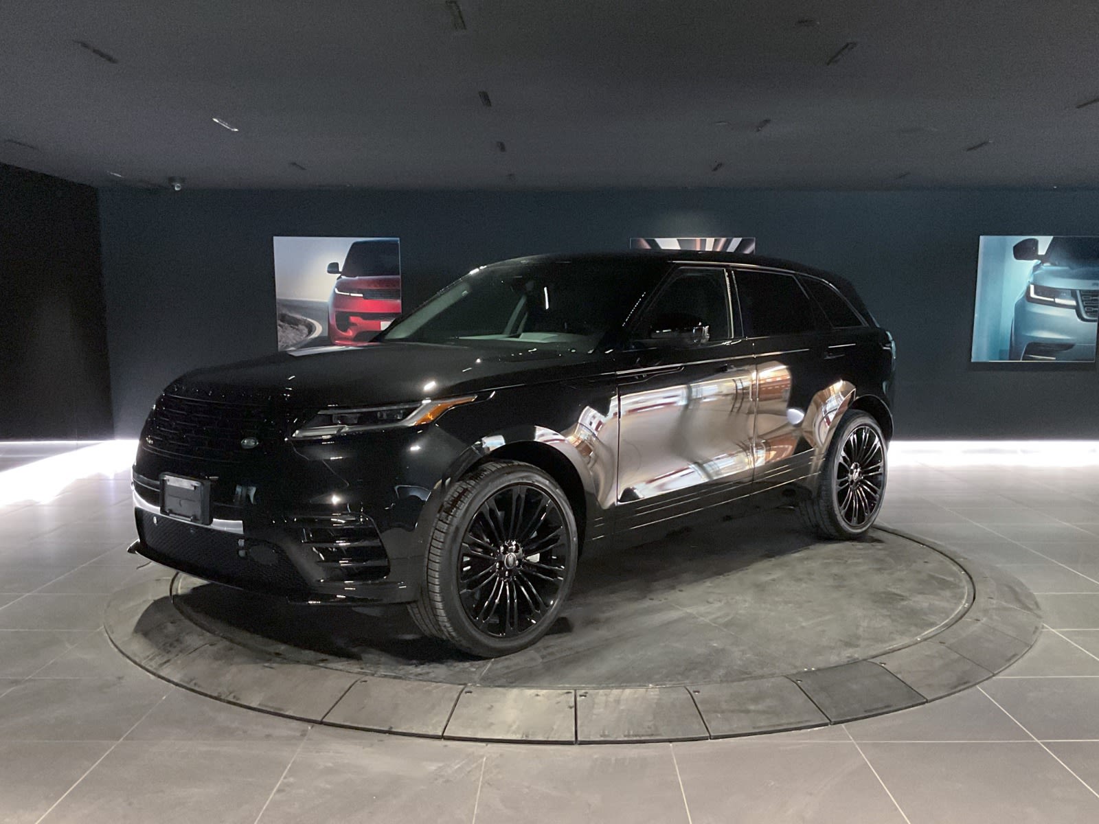2025 Land Rover Range Rover Velar Dynamic SE, Vancouver, Cash
