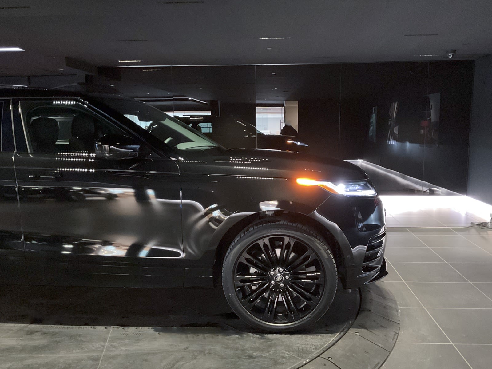 2025 Land Rover Range Rover Velar Dynamic SE, Vancouver, Cash