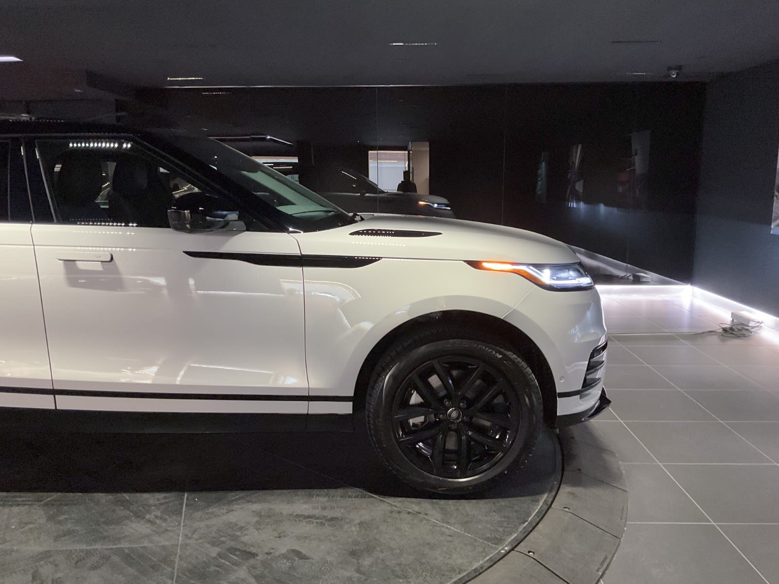 2025 Land Rover Range Rover Velar Dynamic SE, Vancouver, Cash
