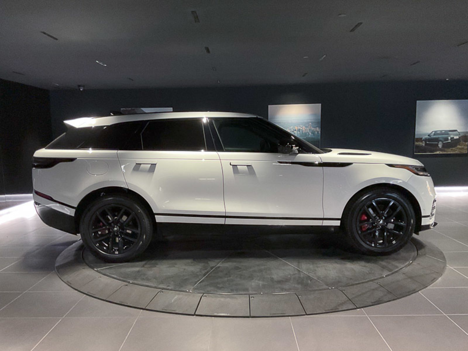 2025 Land Rover Range Rover Velar Dynamic SE, Vancouver, Cash