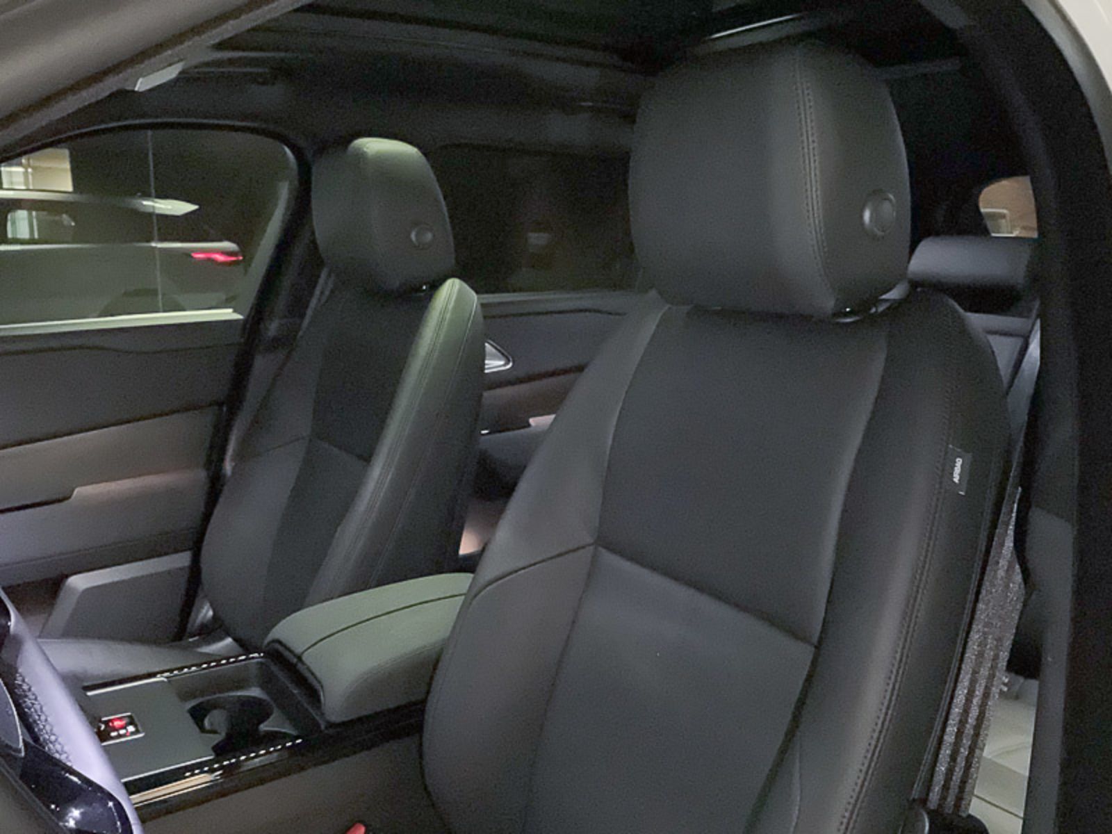 2025 Land Rover Range Rover Velar Dynamic SE, Vancouver, Cash