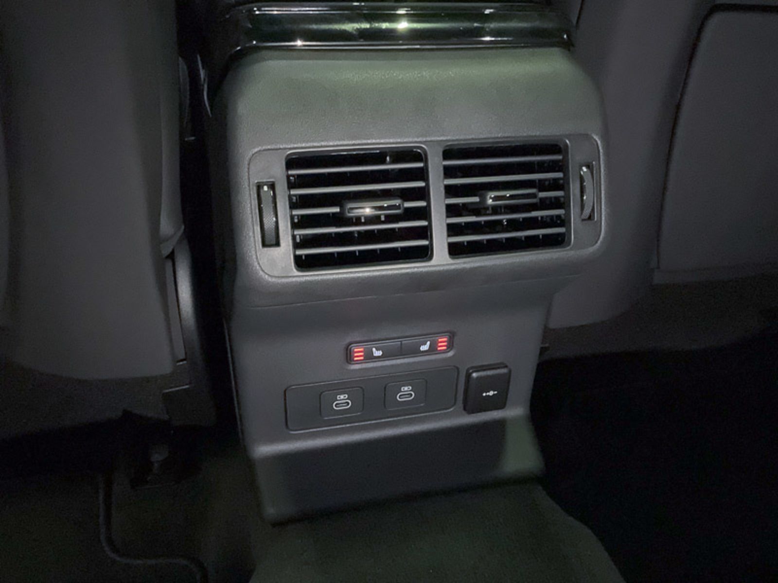 2025 Land Rover Range Rover Velar Dynamic SE, Vancouver, Cash