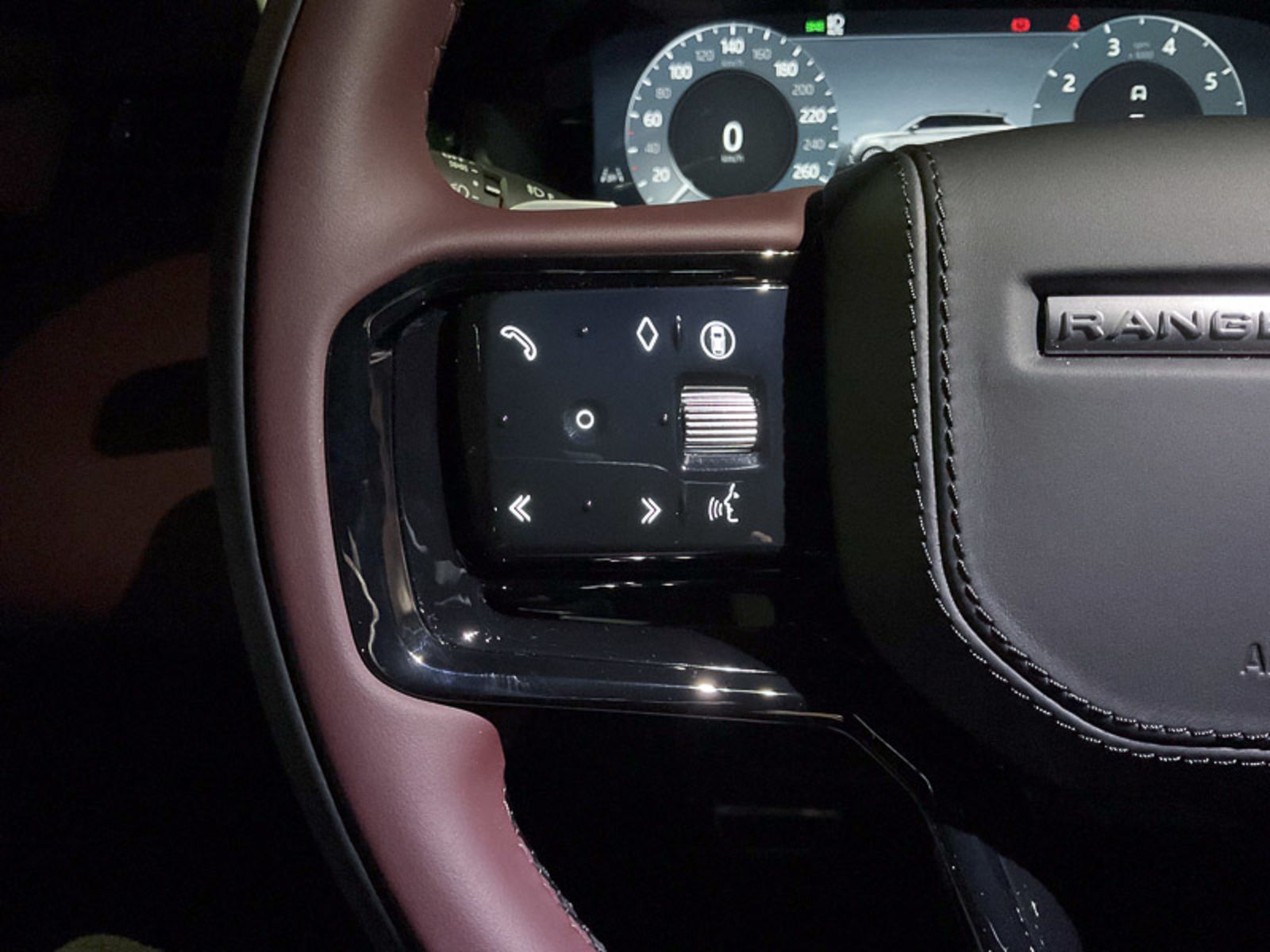 2025 Land Rover Range Rover Velar Dynamic HSE, Vancouver, Cash