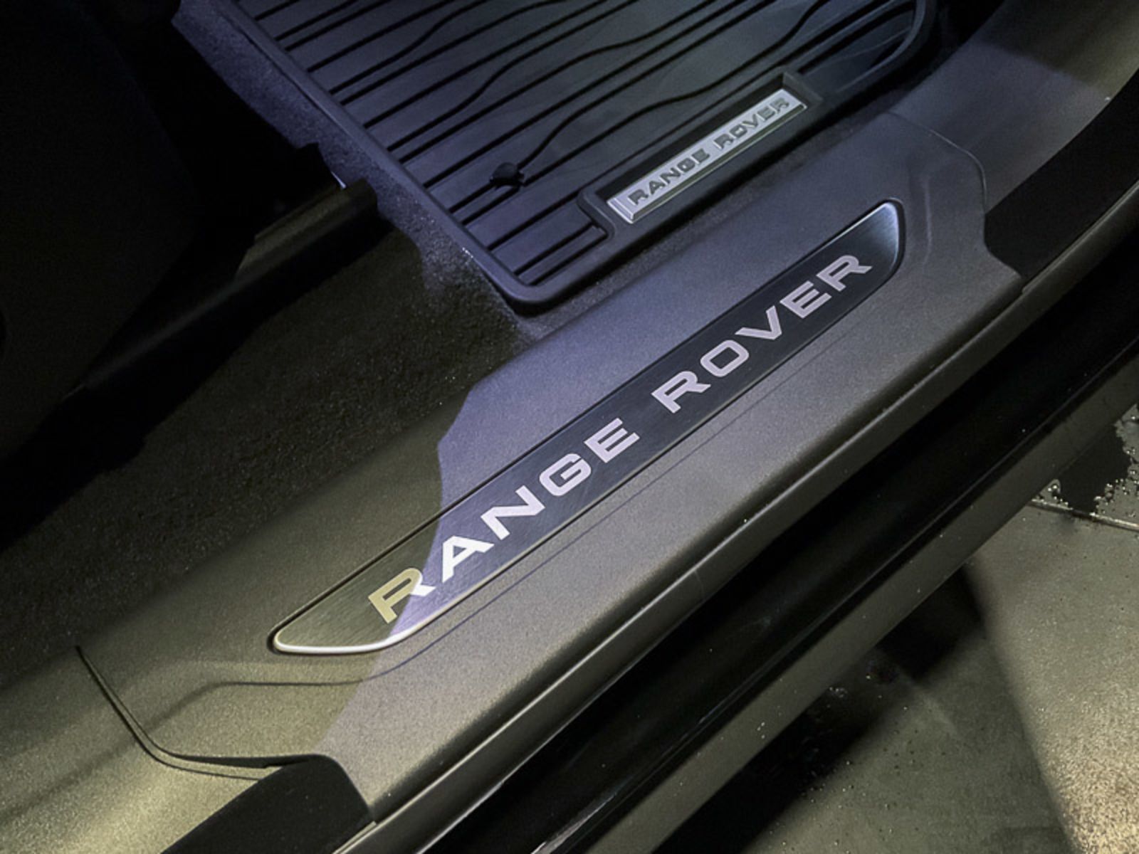 2025 Land Rover Range Rover Velar Dynamic HSE, Vancouver, Cash