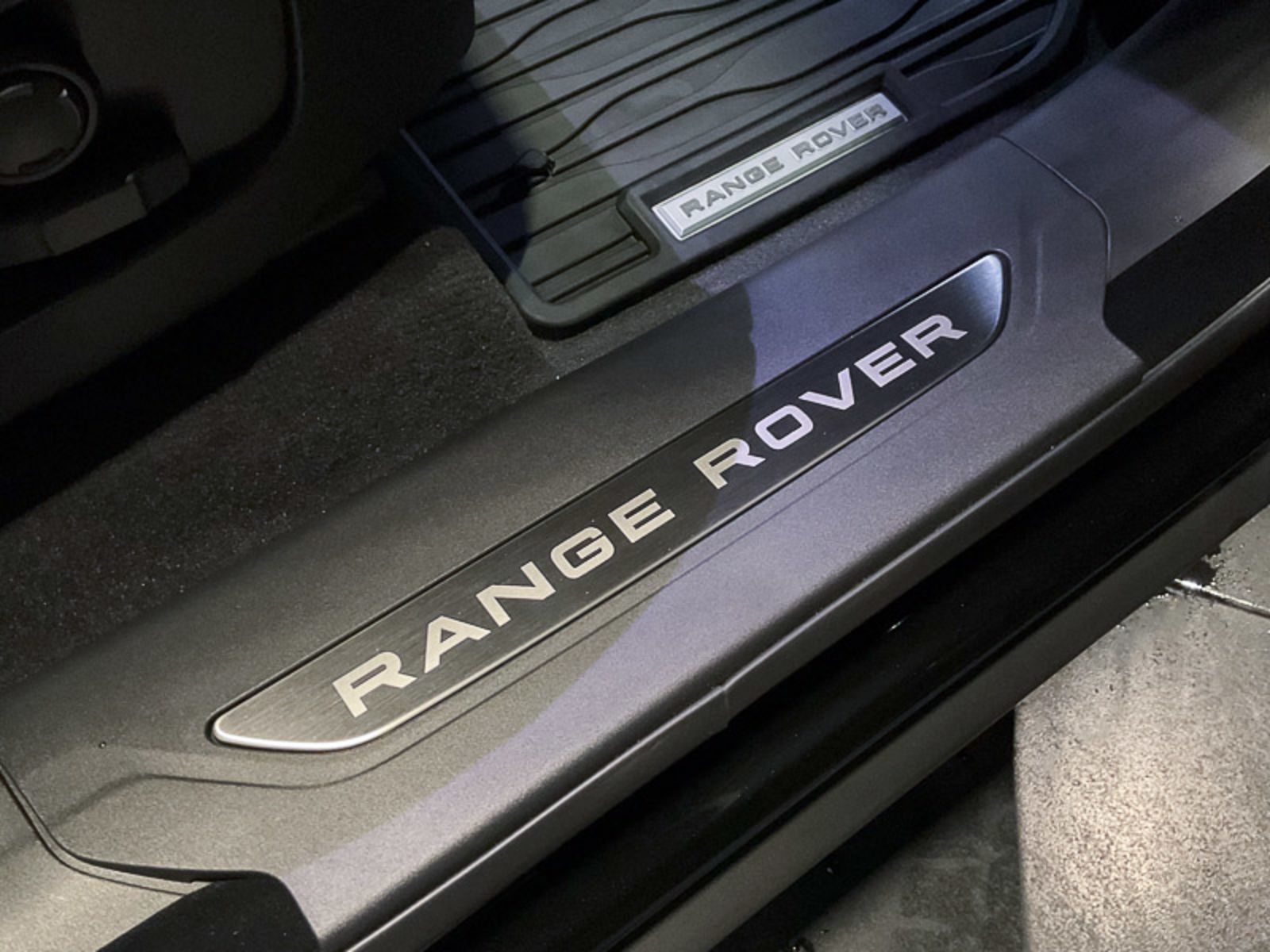 2025 Land Rover Range Rover Velar Dynamic SE, Vancouver, Cash