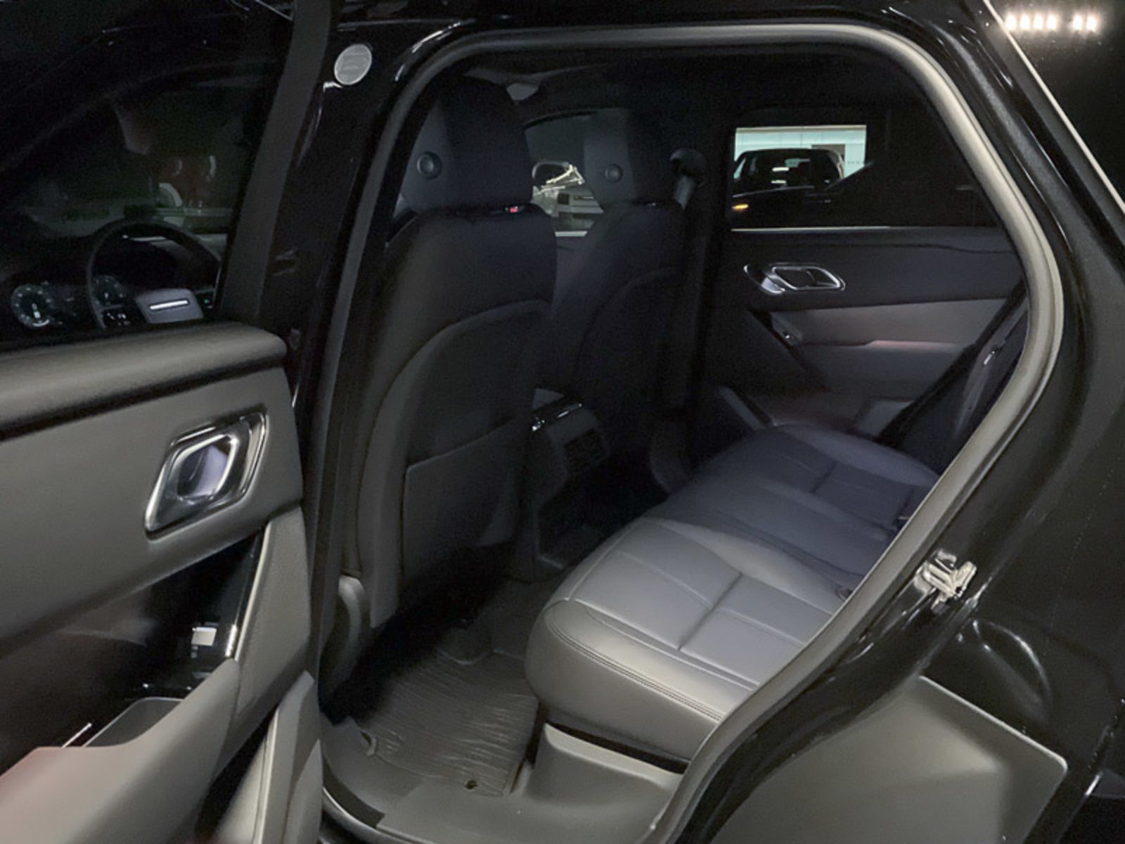 2025 Land Rover Range Rover Velar Dynamic SE, Vancouver, Cash