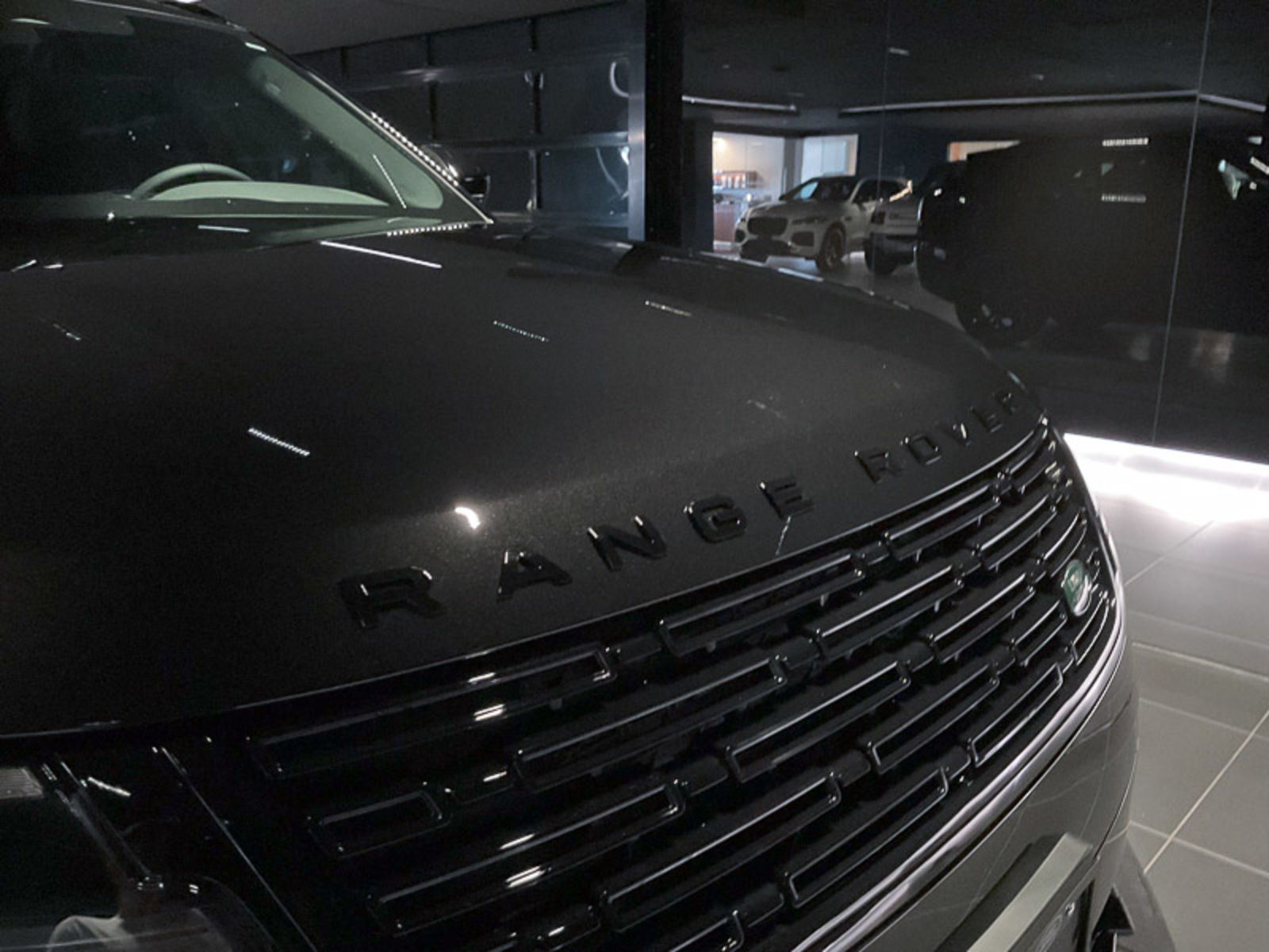 2025 Land Rover Range Rover Velar Dynamic SE, Vancouver, Cash
