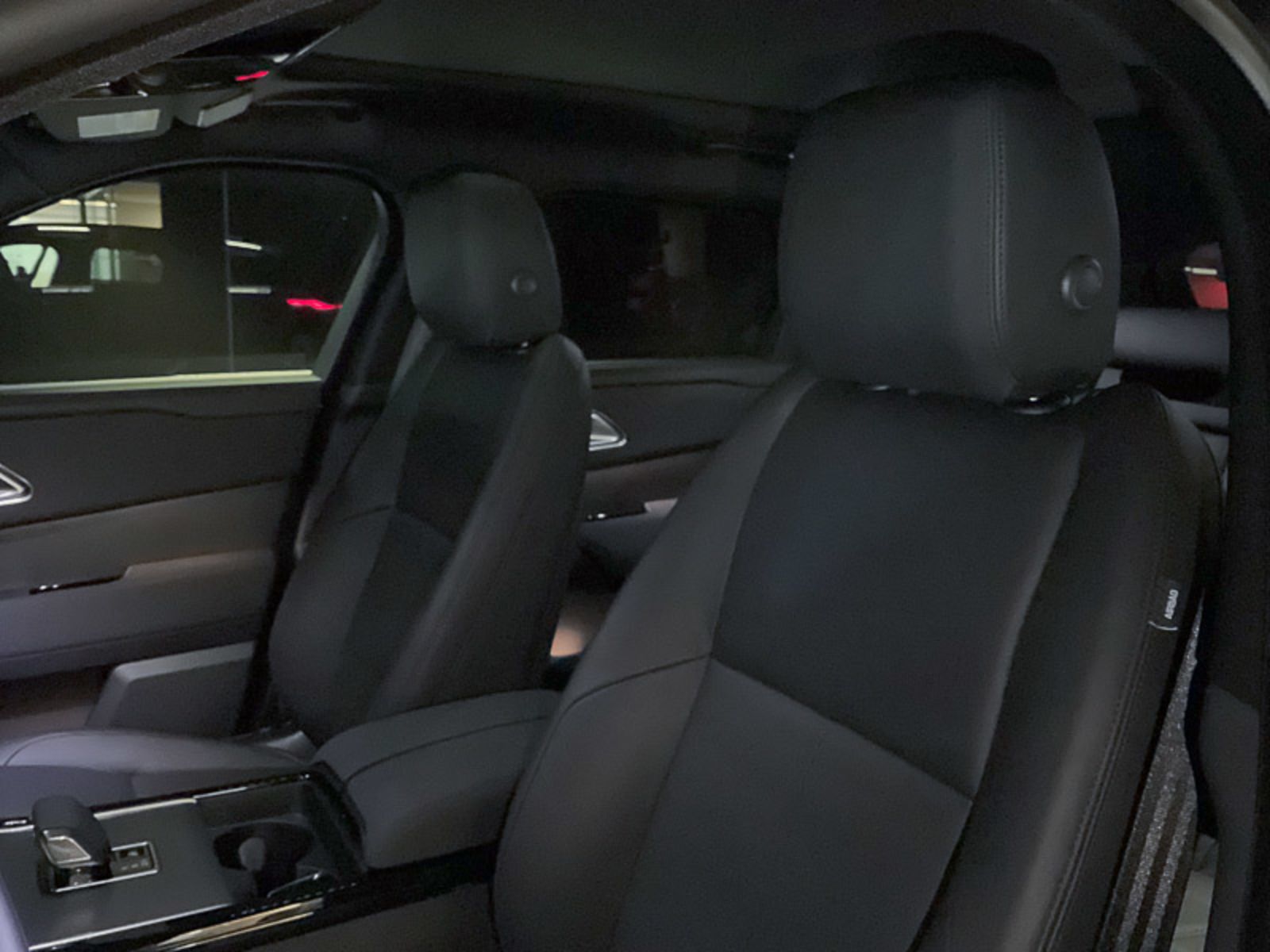 2025 Land Rover Range Rover Velar Dynamic SE, Vancouver, Cash