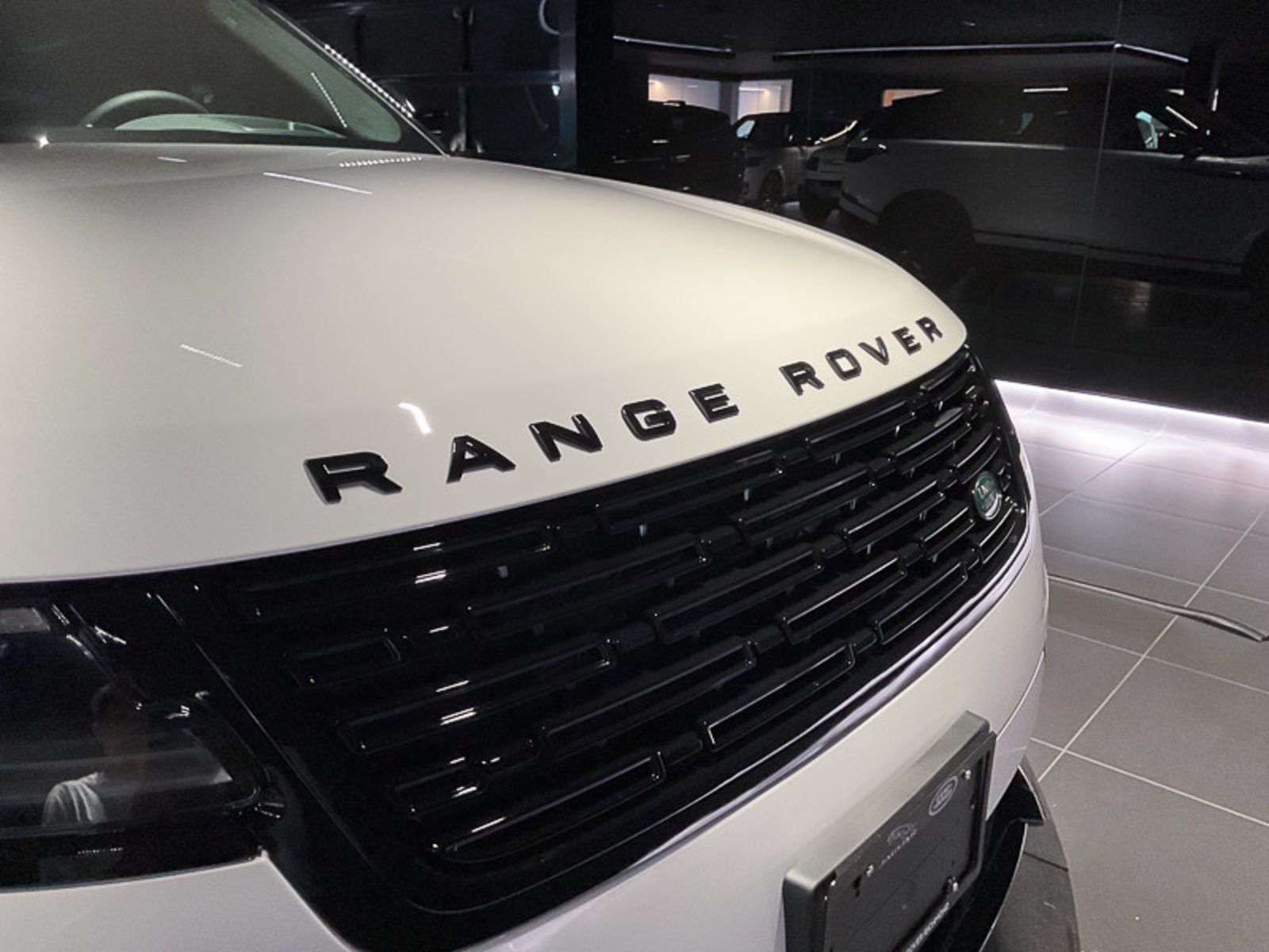 2025 Land Rover Range Rover Velar Dynamic SE, Vancouver, Cash