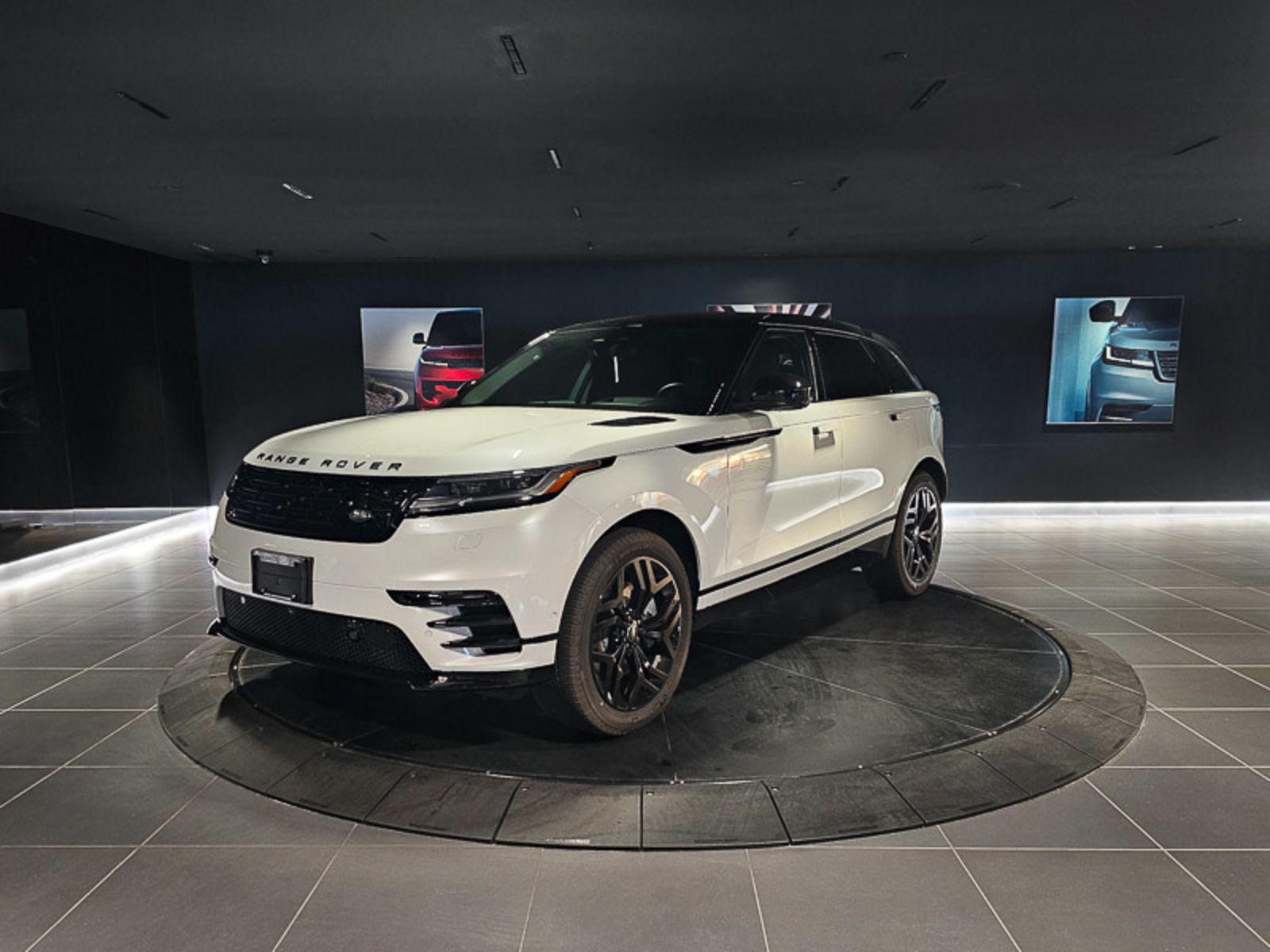 2025 Land Rover Range Rover Velar Dynamic SE, Vancouver, Cash