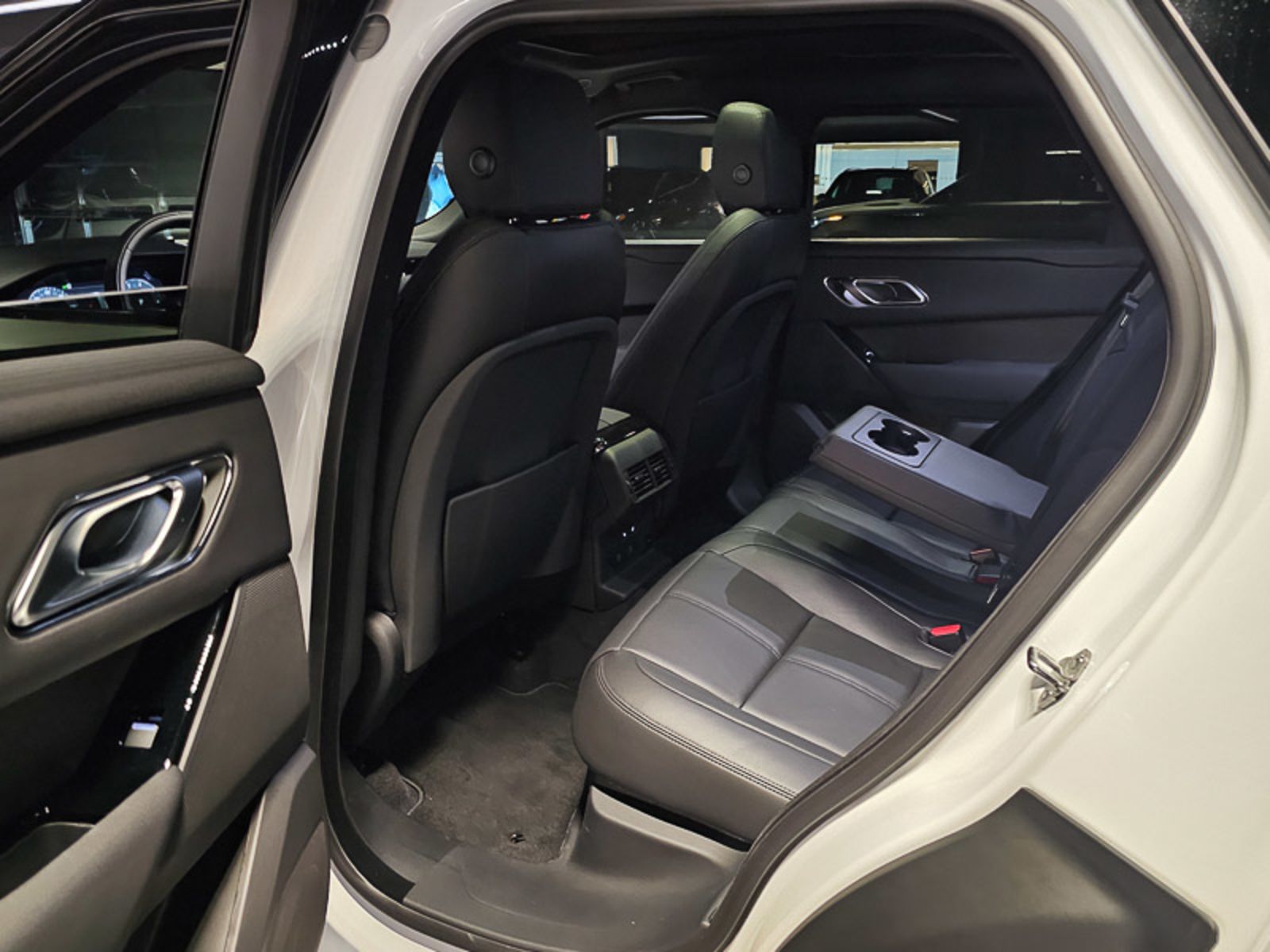 2025 Land Rover Range Rover Velar Dynamic SE, Vancouver, Cash