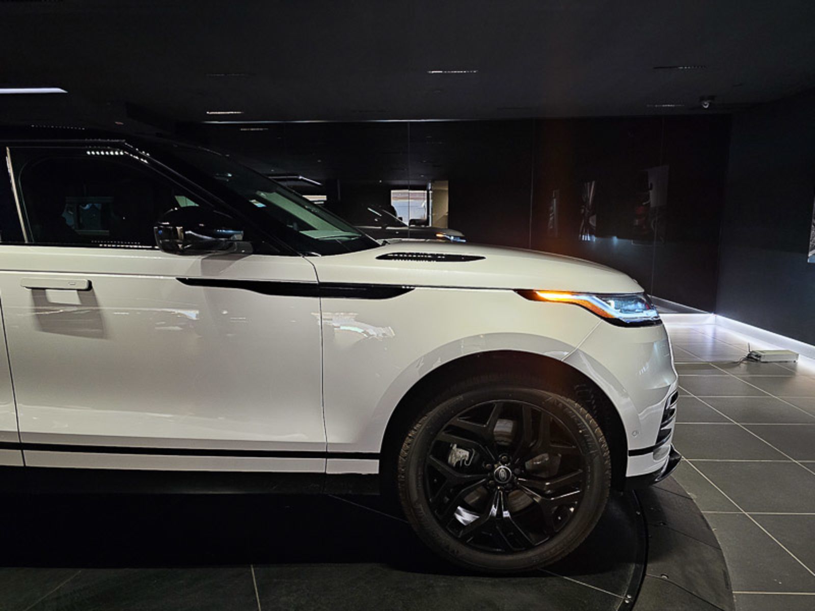 2025 Land Rover Range Rover Velar Dynamic SE, Vancouver, Cash