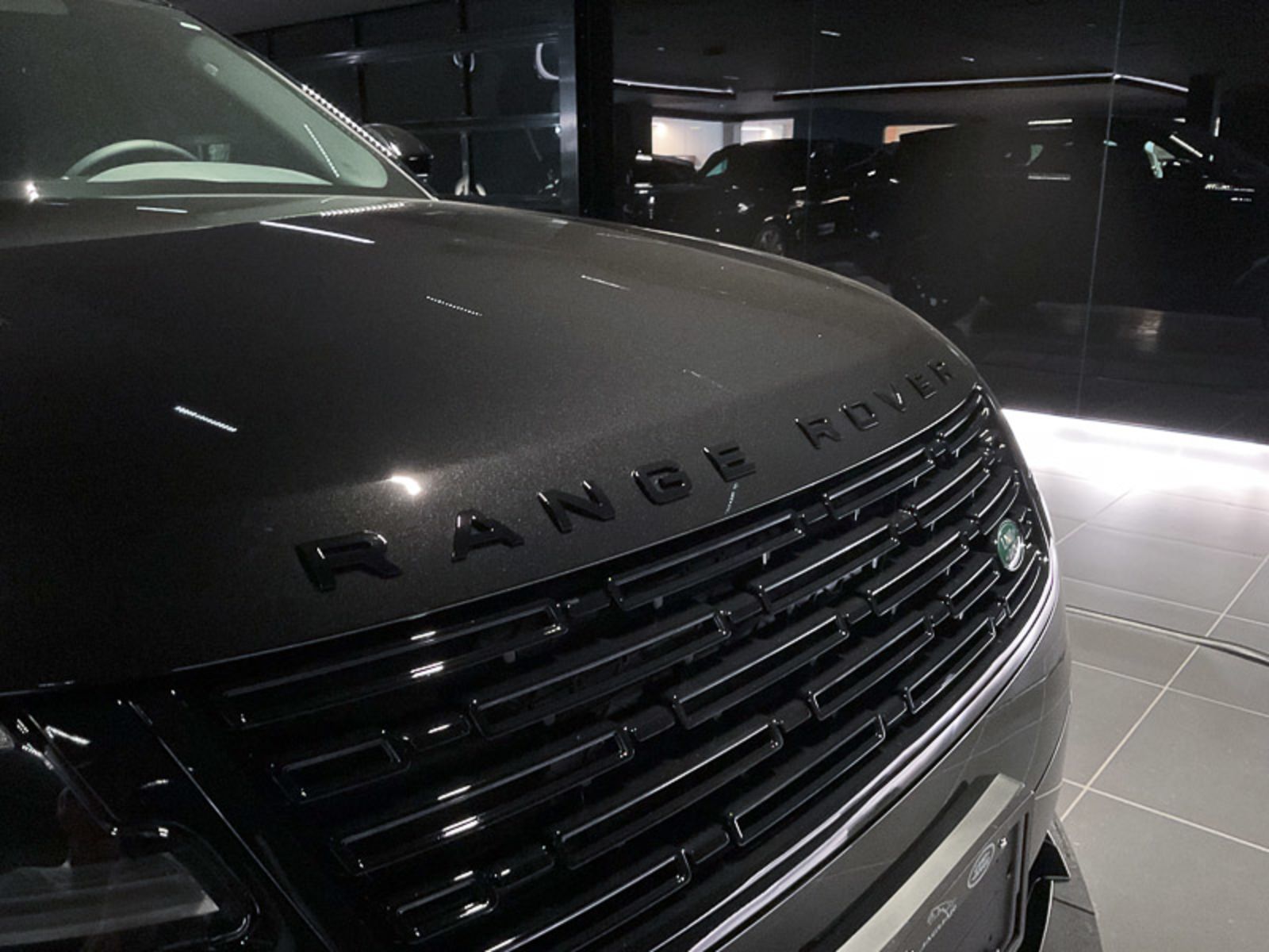 2025 Land Rover Range Rover Velar Dynamic SE, Vancouver, Cash