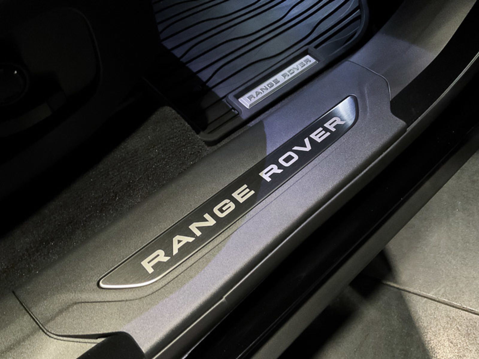 2025 Land Rover Range Rover Velar Dynamic SE, Vancouver, Cash