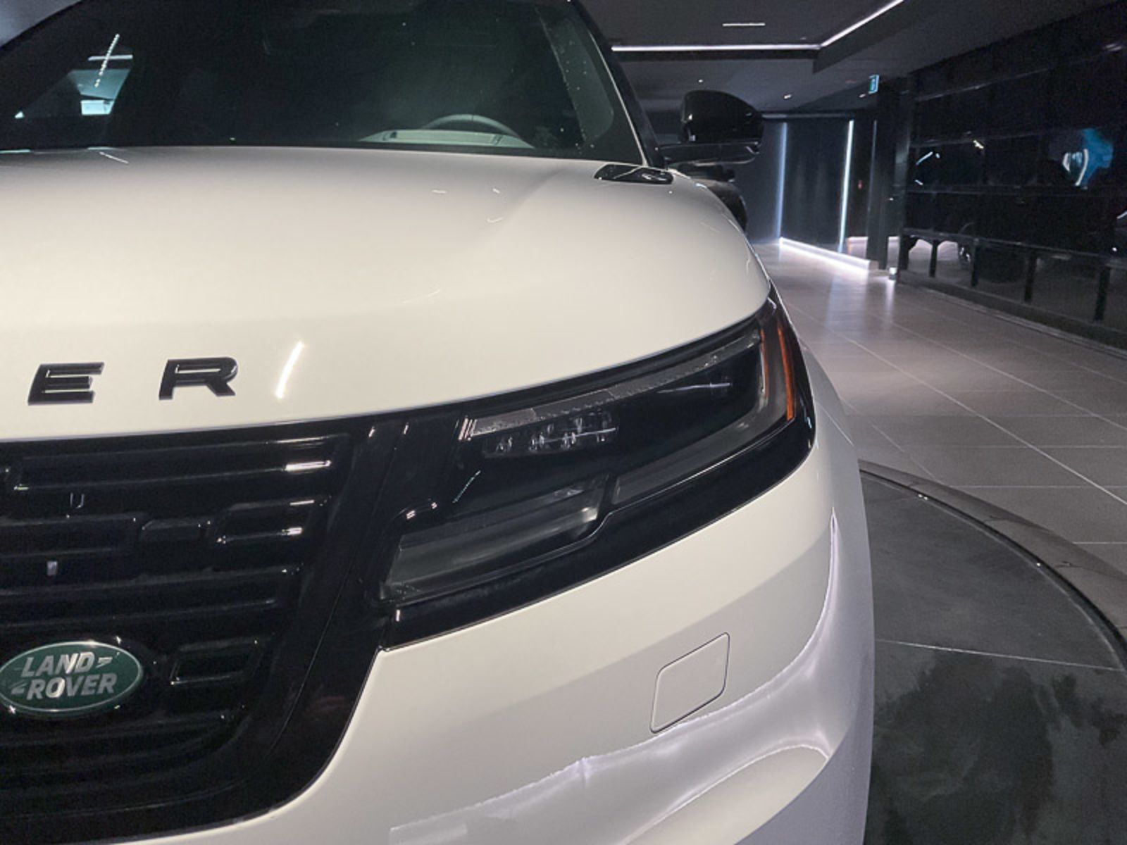 2025 Land Rover Range Rover Velar Dynamic SE, Vancouver, Cash