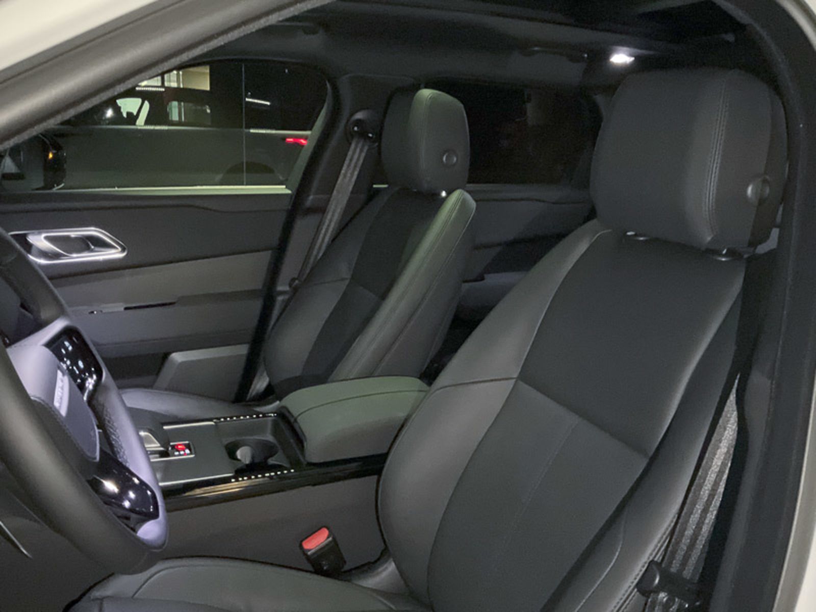 2025 Land Rover Range Rover Velar Dynamic SE, Vancouver, Cash