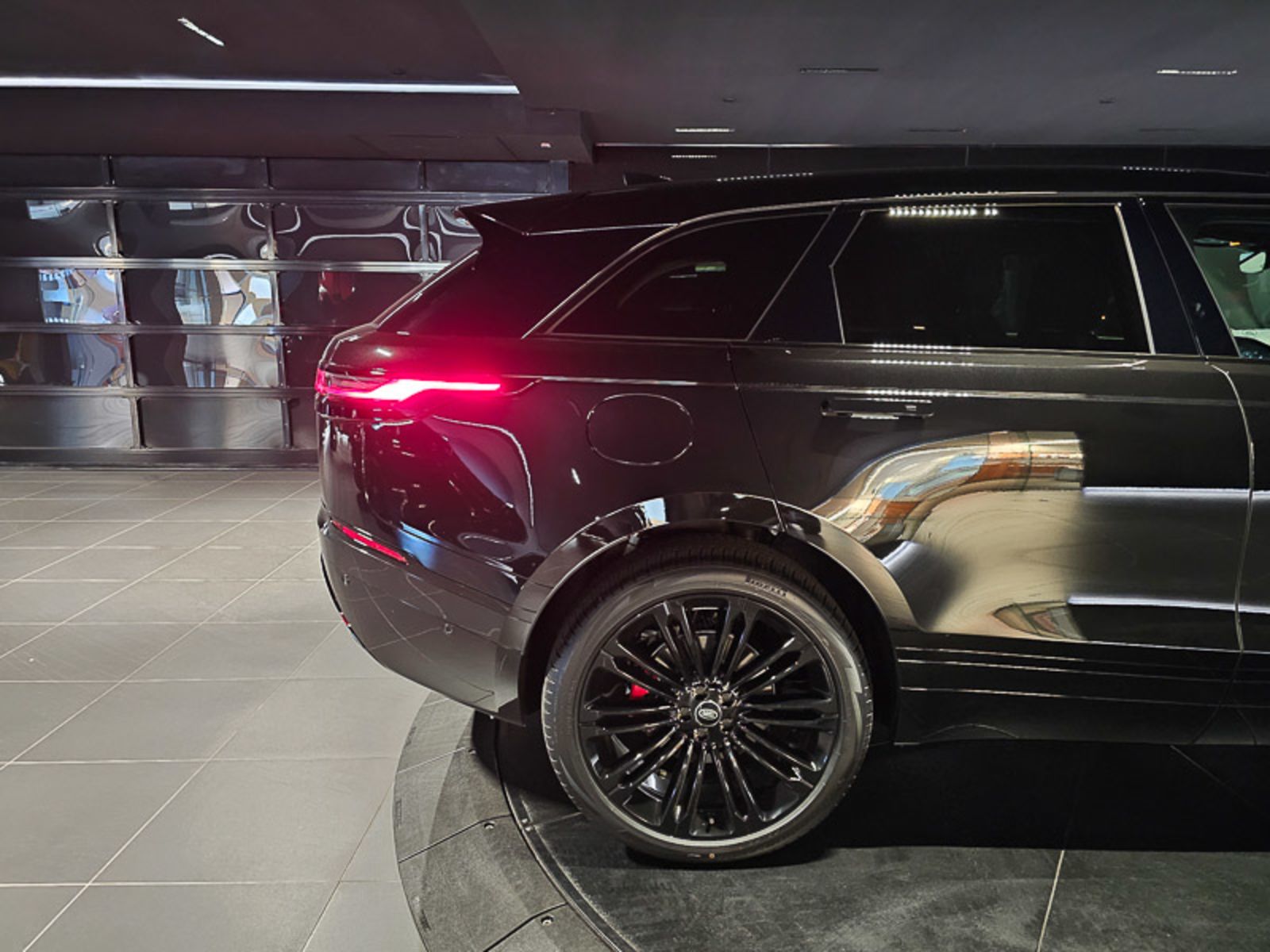 2025 Land Rover Range Rover Velar Dynamic SE, Vancouver, Cash