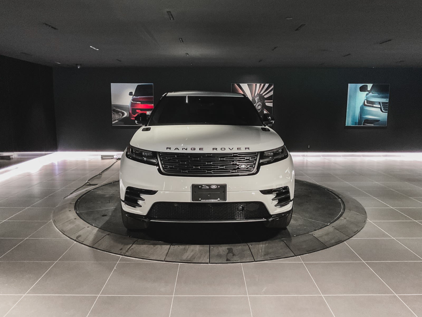 2026 Land Rover Range Rover Velar Dynamic SE, Vancouver, Cash