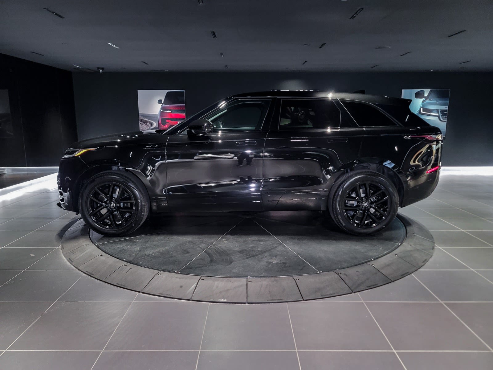2026 Land Rover Range Rover Velar Dynamic SE, Vancouver, Cash