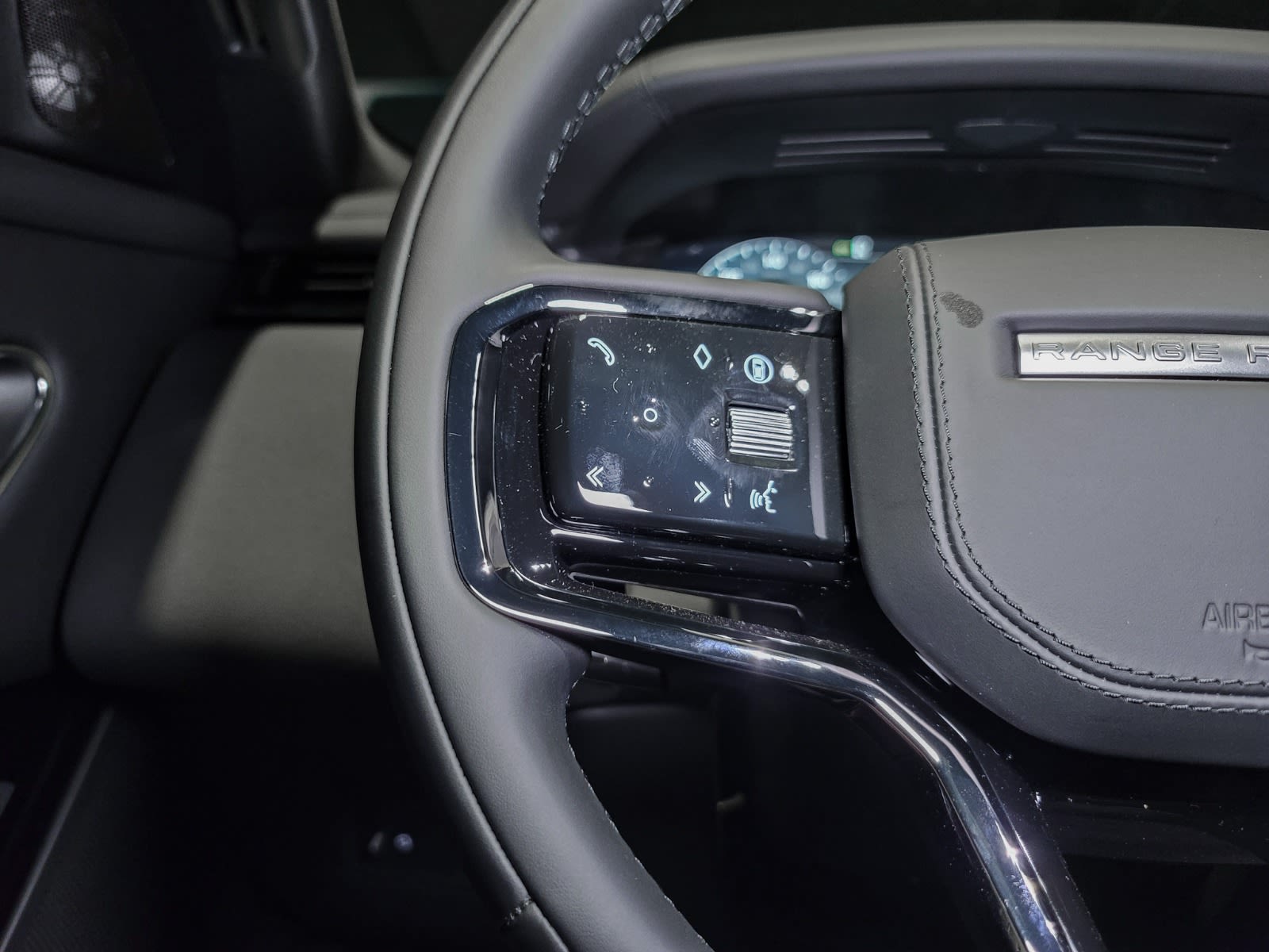 2026 Land Rover Range Rover Velar Dynamic SE, Vancouver, Cash