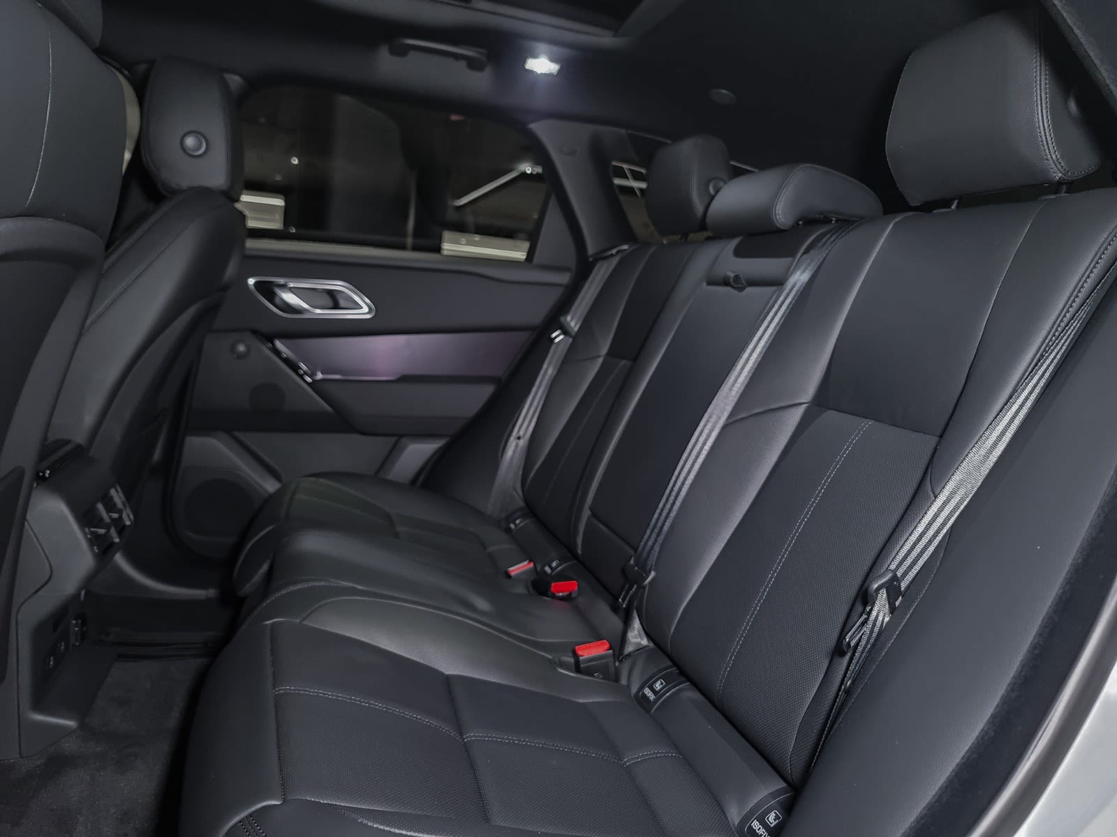 2026 Land Rover Range Rover Velar Dynamic SE, Vancouver, Cash