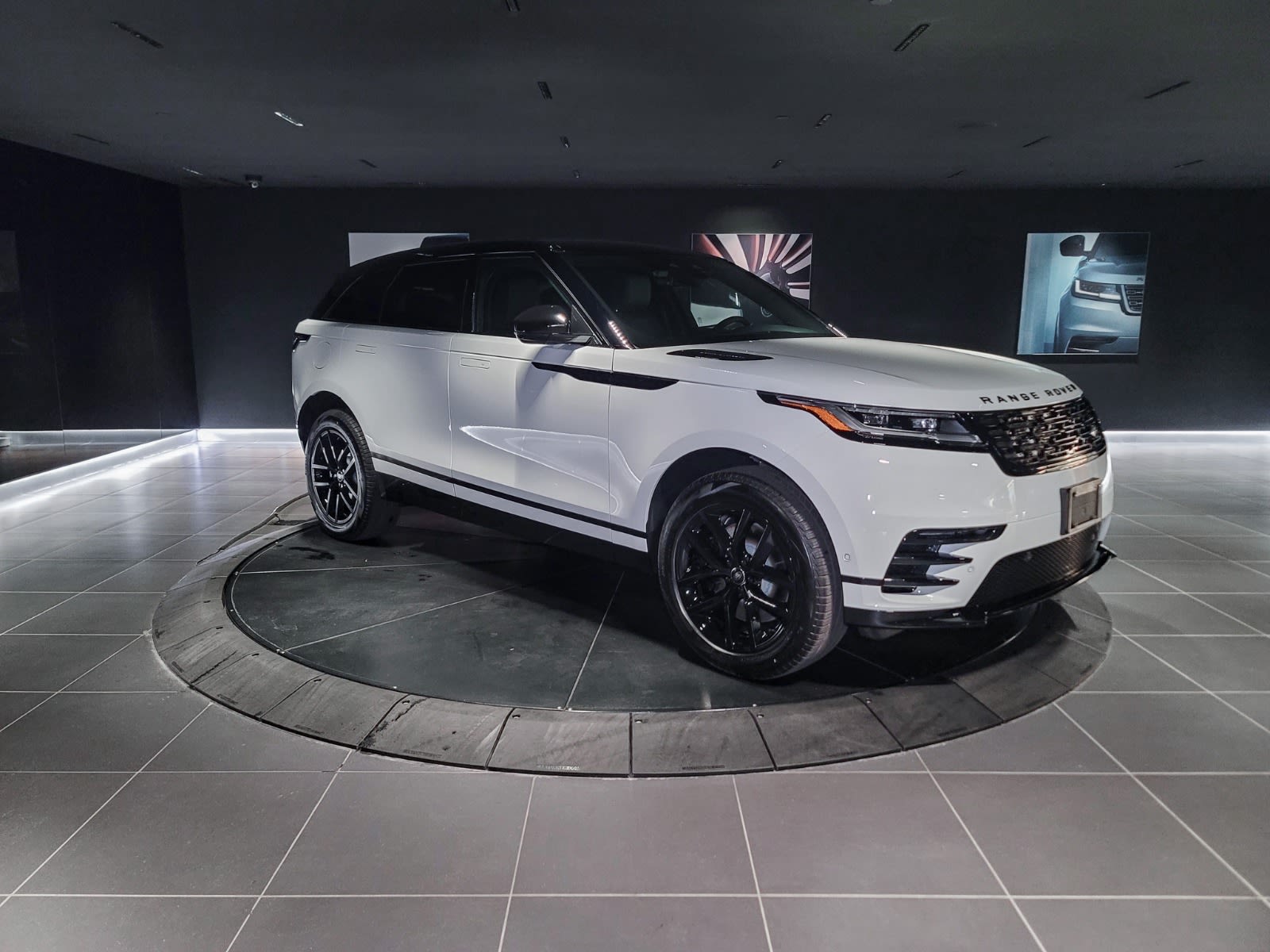 2026 Land Rover Range Rover Velar Dynamic SE, Vancouver, Cash