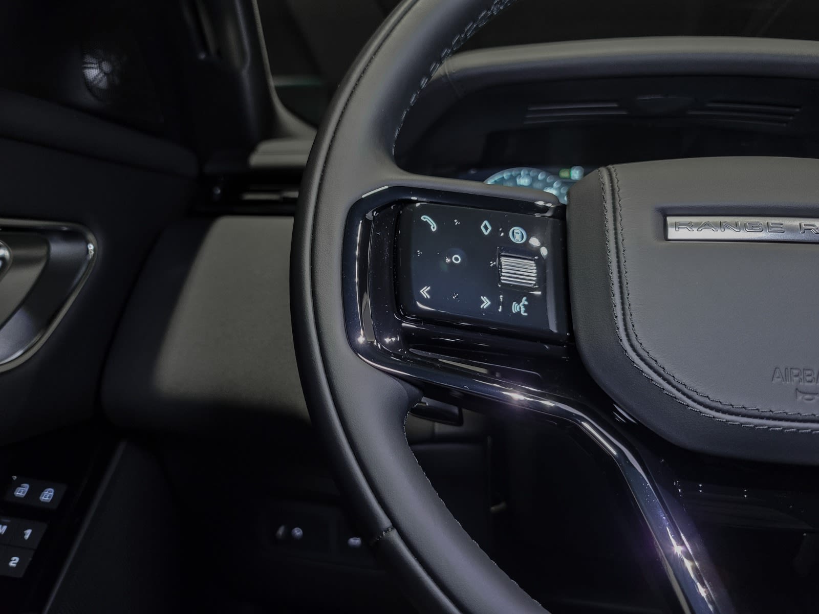 2026 Land Rover Range Rover Velar Dynamic SE, Vancouver, Cash