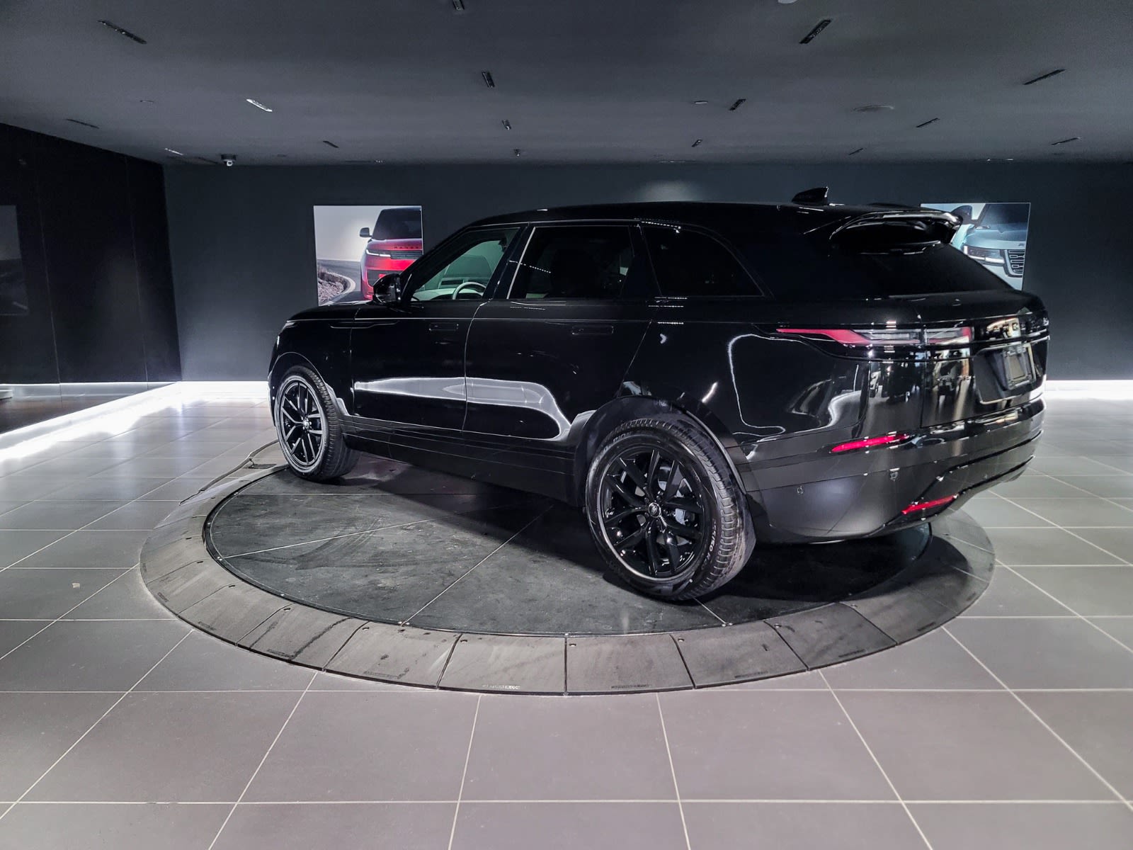 2026 Land Rover Range Rover Velar Dynamic SE, Vancouver, Cash