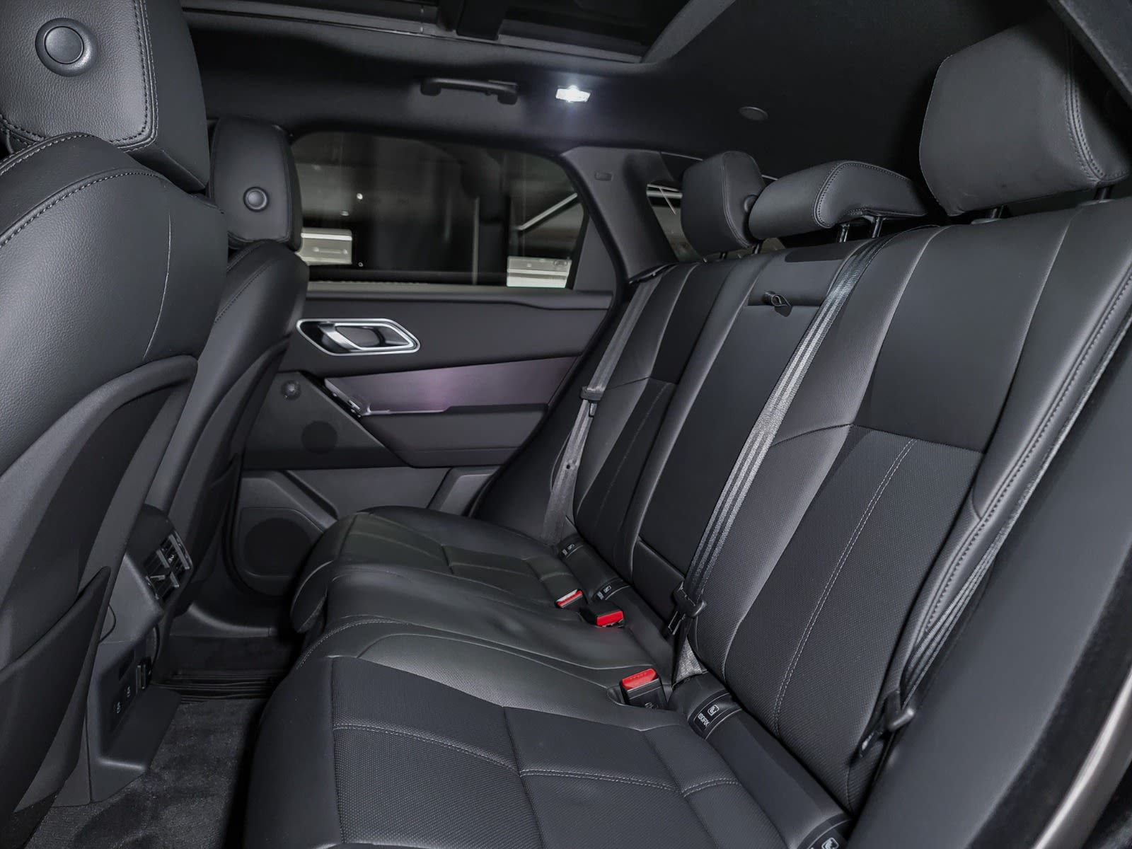2026 Land Rover Range Rover Velar Dynamic SE, Vancouver, Cash