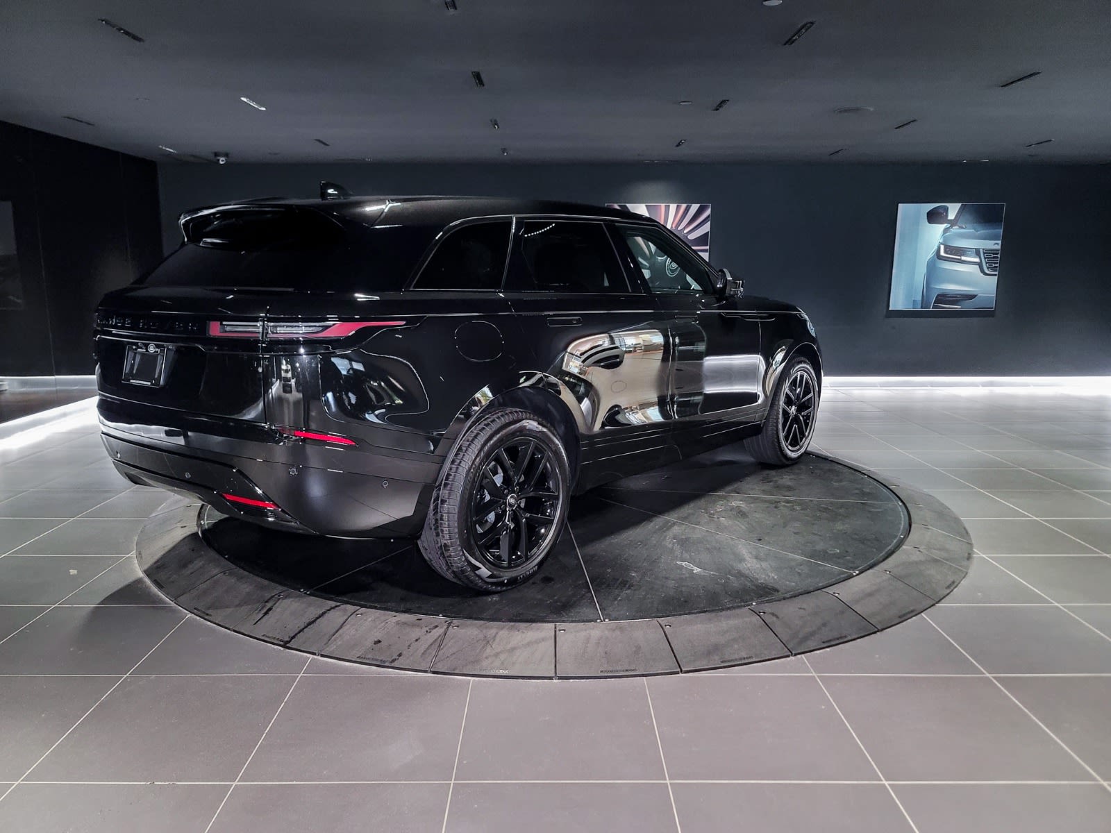 2026 Land Rover Range Rover Velar Dynamic SE, Vancouver, Cash