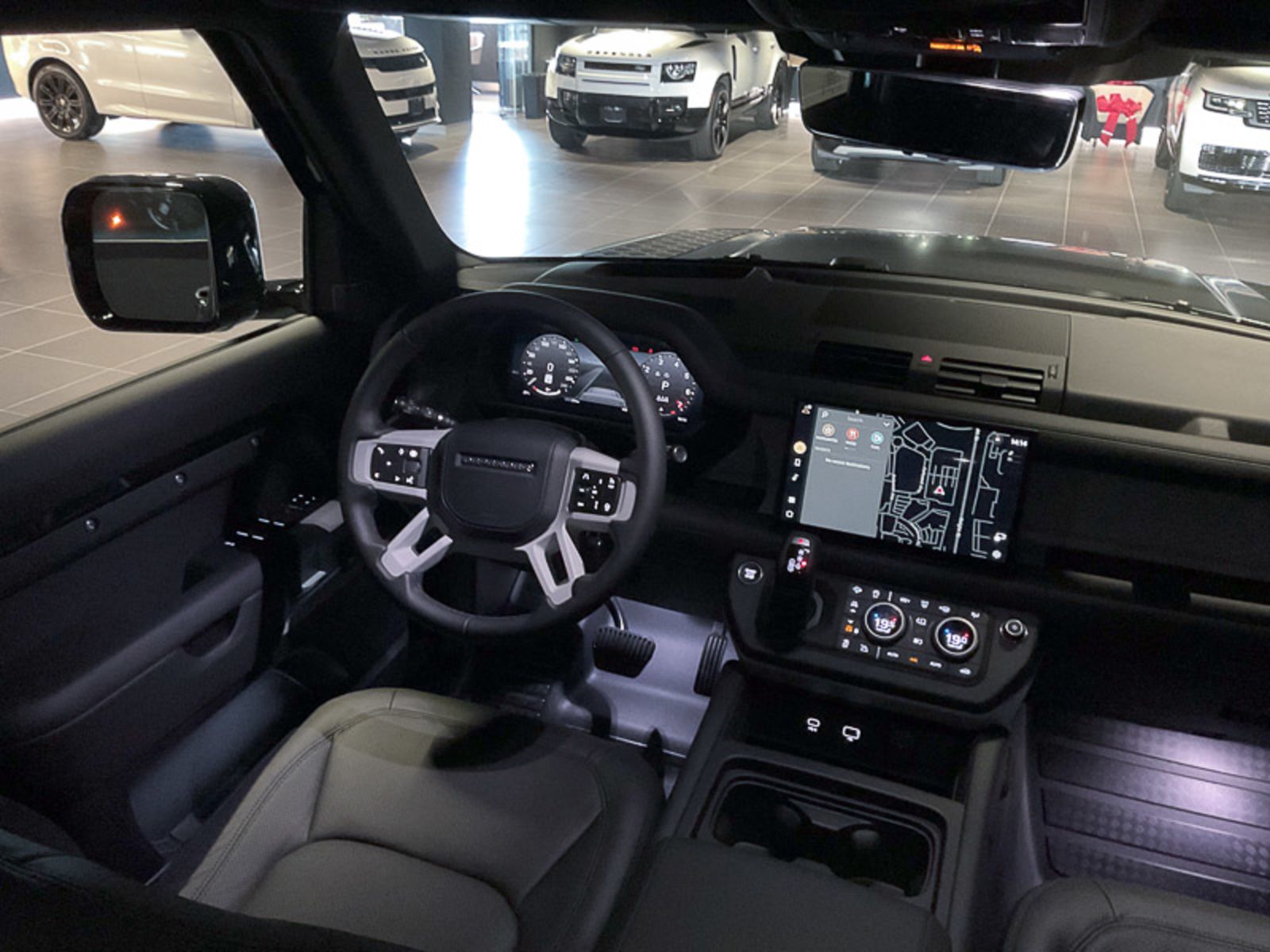 2024 Land Rover Defender SE, Vancouver, Cash