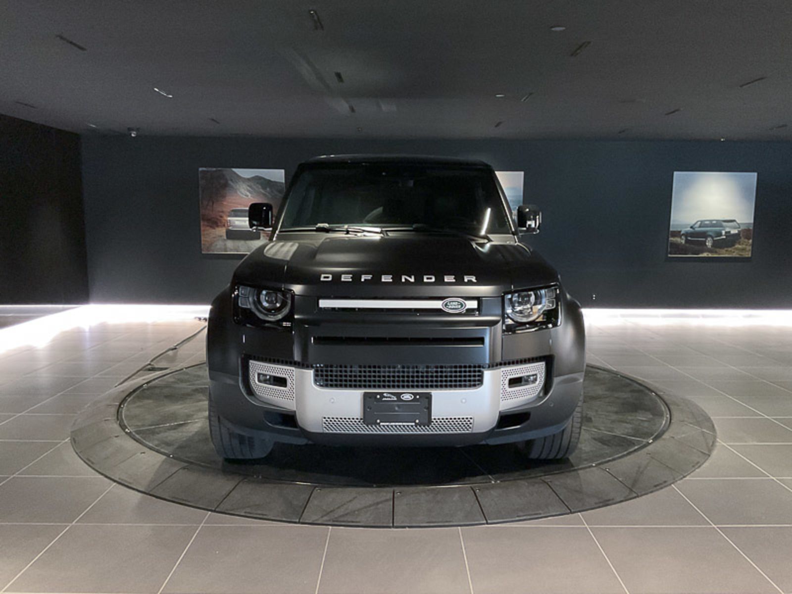 2024 Land Rover Defender SE, Vancouver, Cash