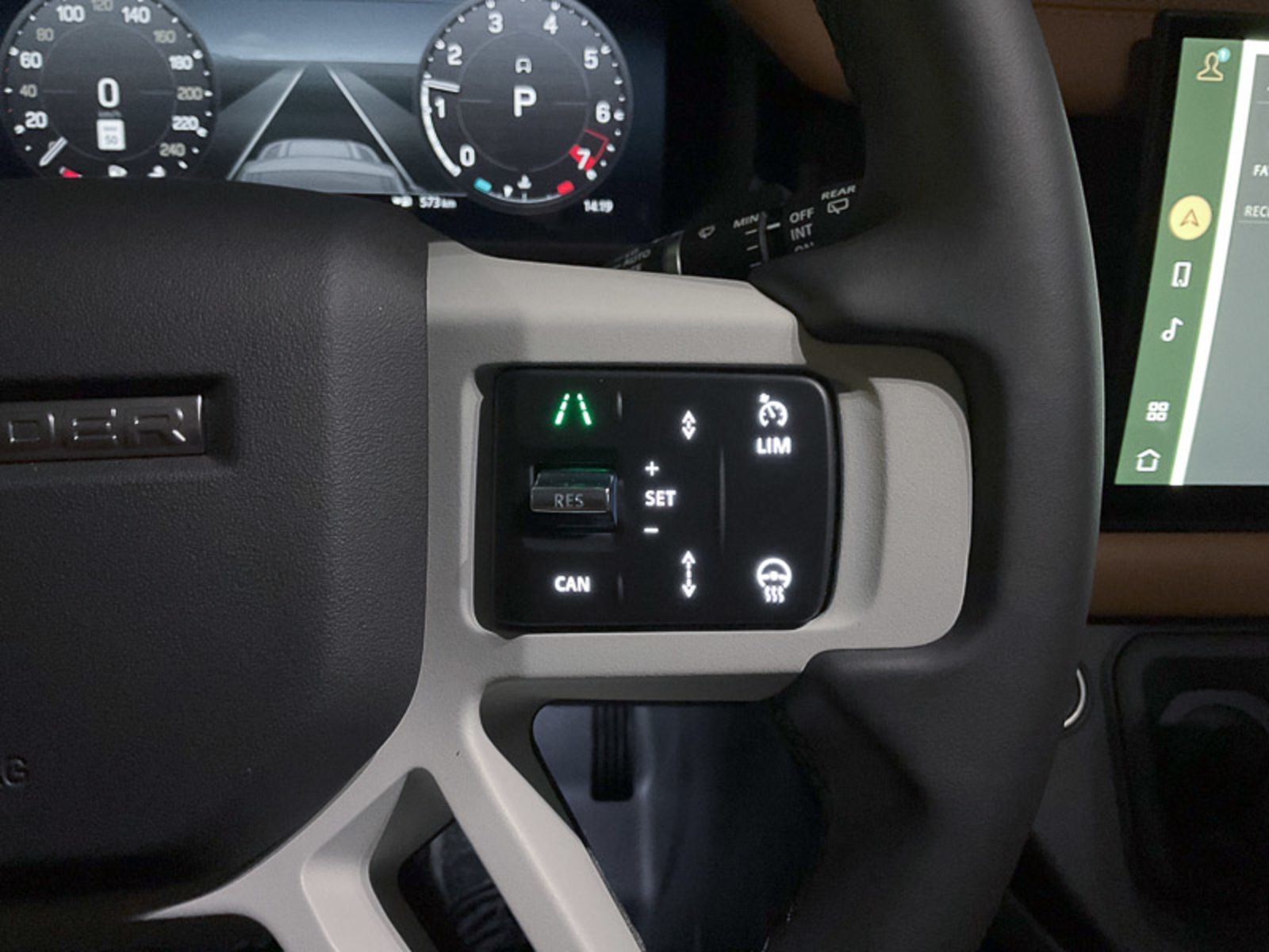 2024 Land Rover Defender SE, Vancouver, Cash