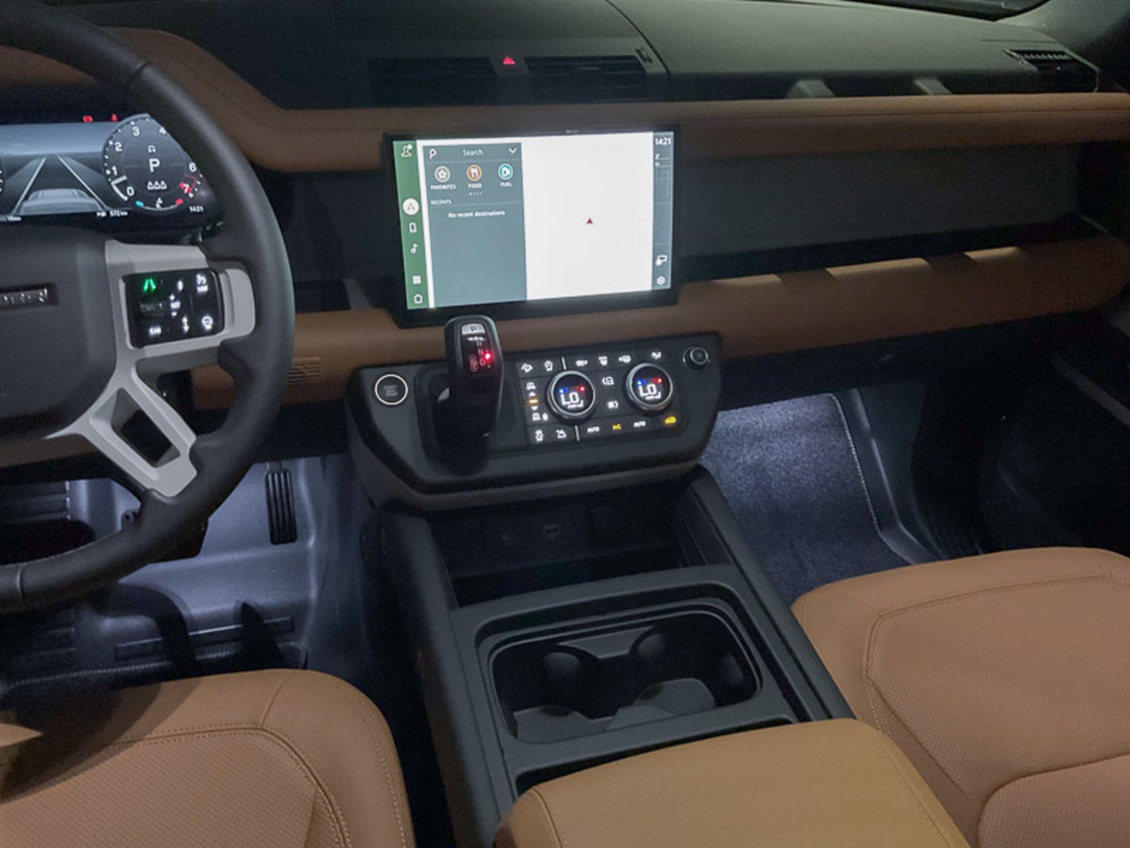 2024 Land Rover Defender SE, Vancouver, Cash