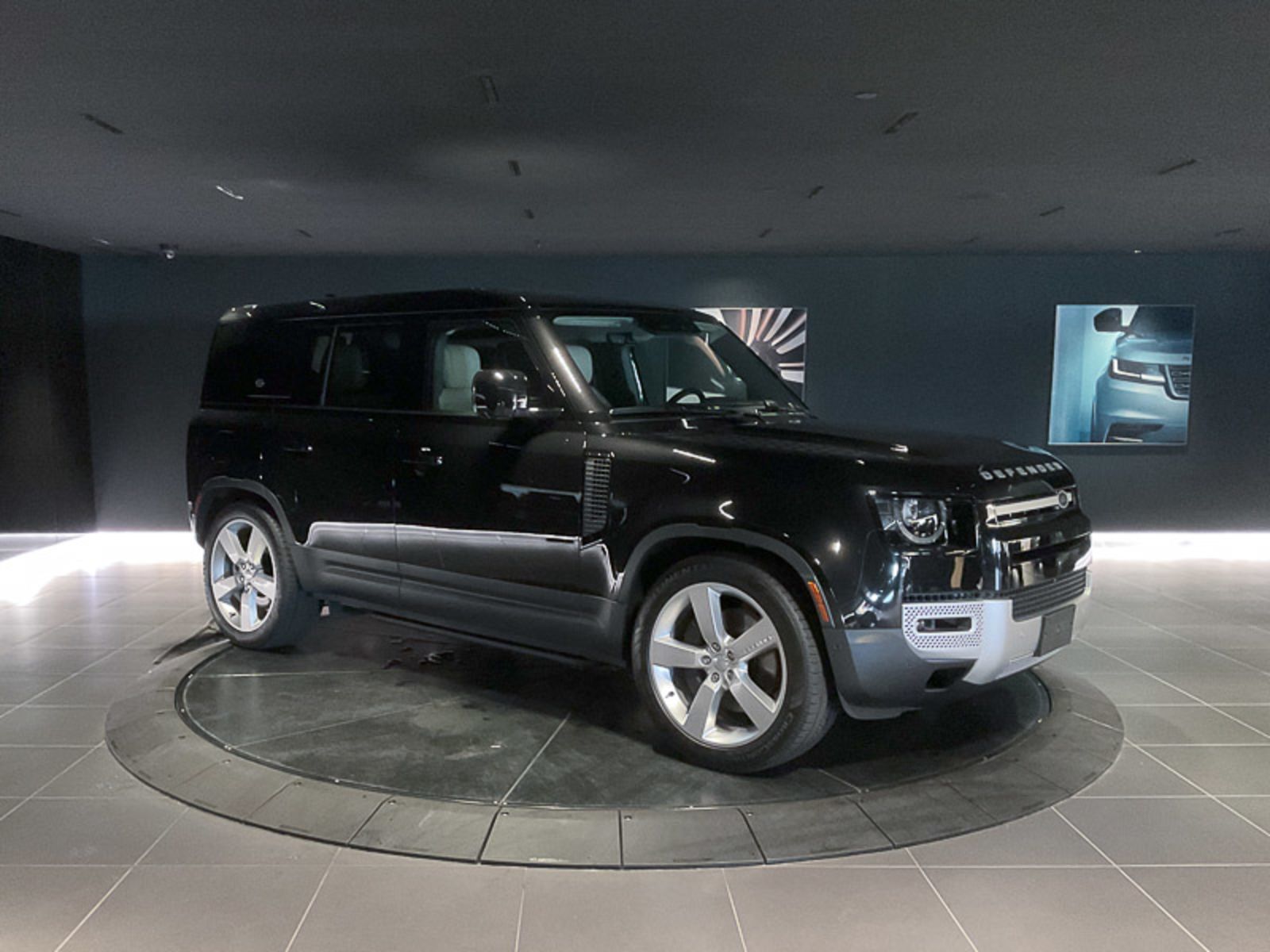 2024 Land Rover Defender SE, Vancouver, Cash