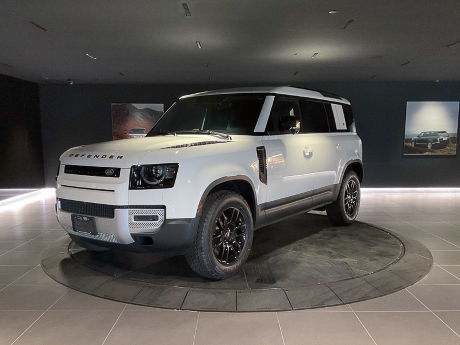 2024 Land Rover Defender S, Vancouver, Cash