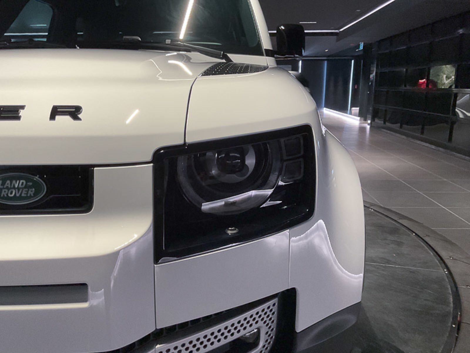 2024 Land Rover Defender S, Vancouver, Cash