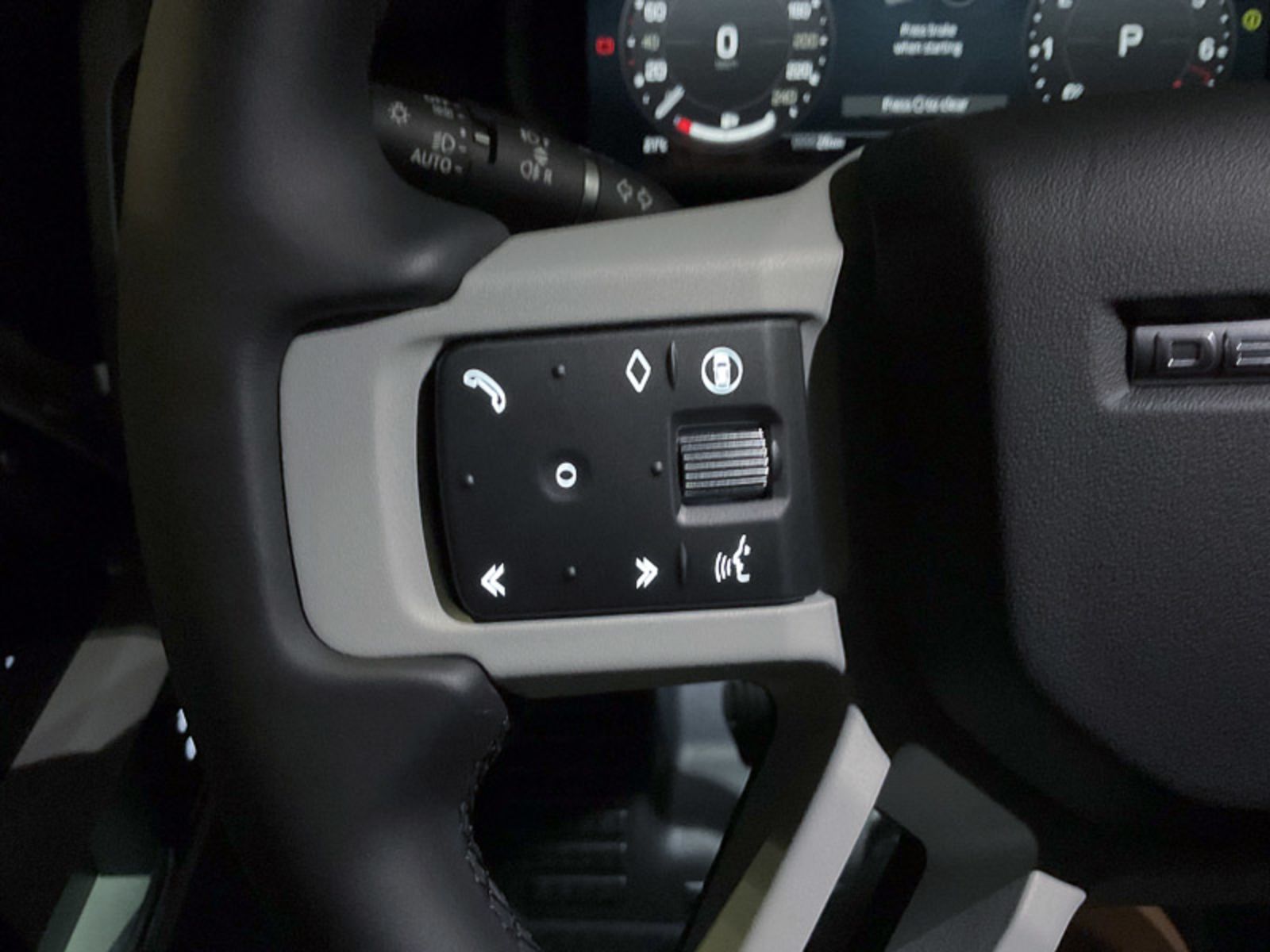 2024 Land Rover Defender S, Vancouver, Cash