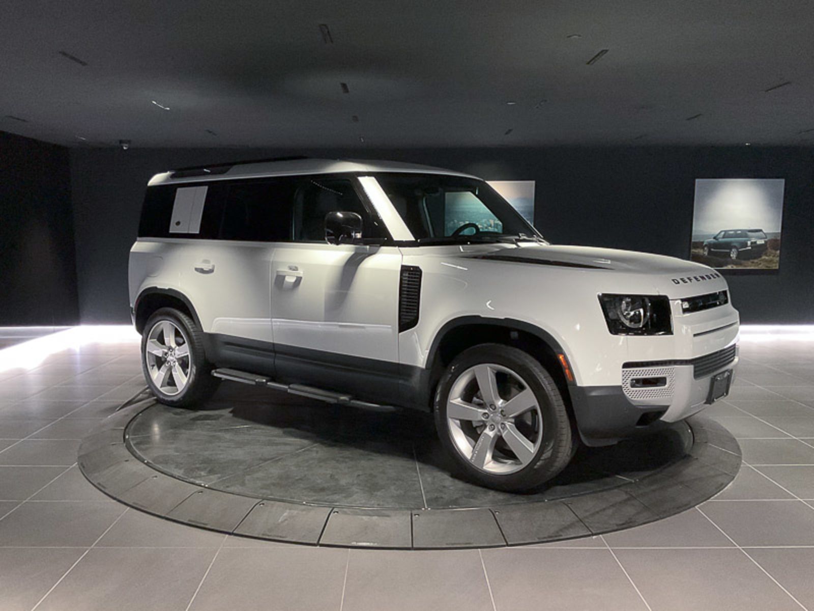 2024 Land Rover Defender S, Vancouver, Cash