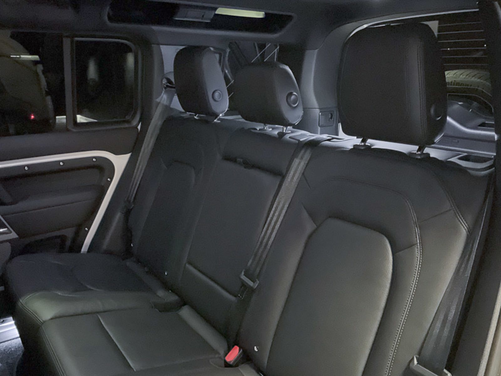 2024 Land Rover Defender S, Vancouver, Cash