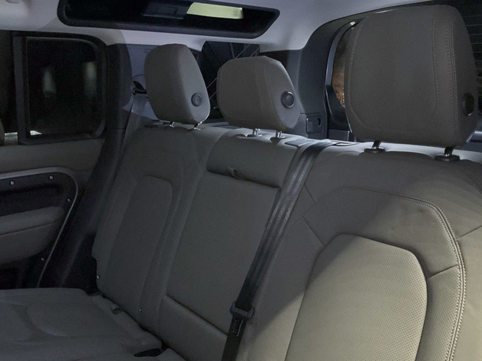 2024 Land Rover Defender S, Vancouver, Cash